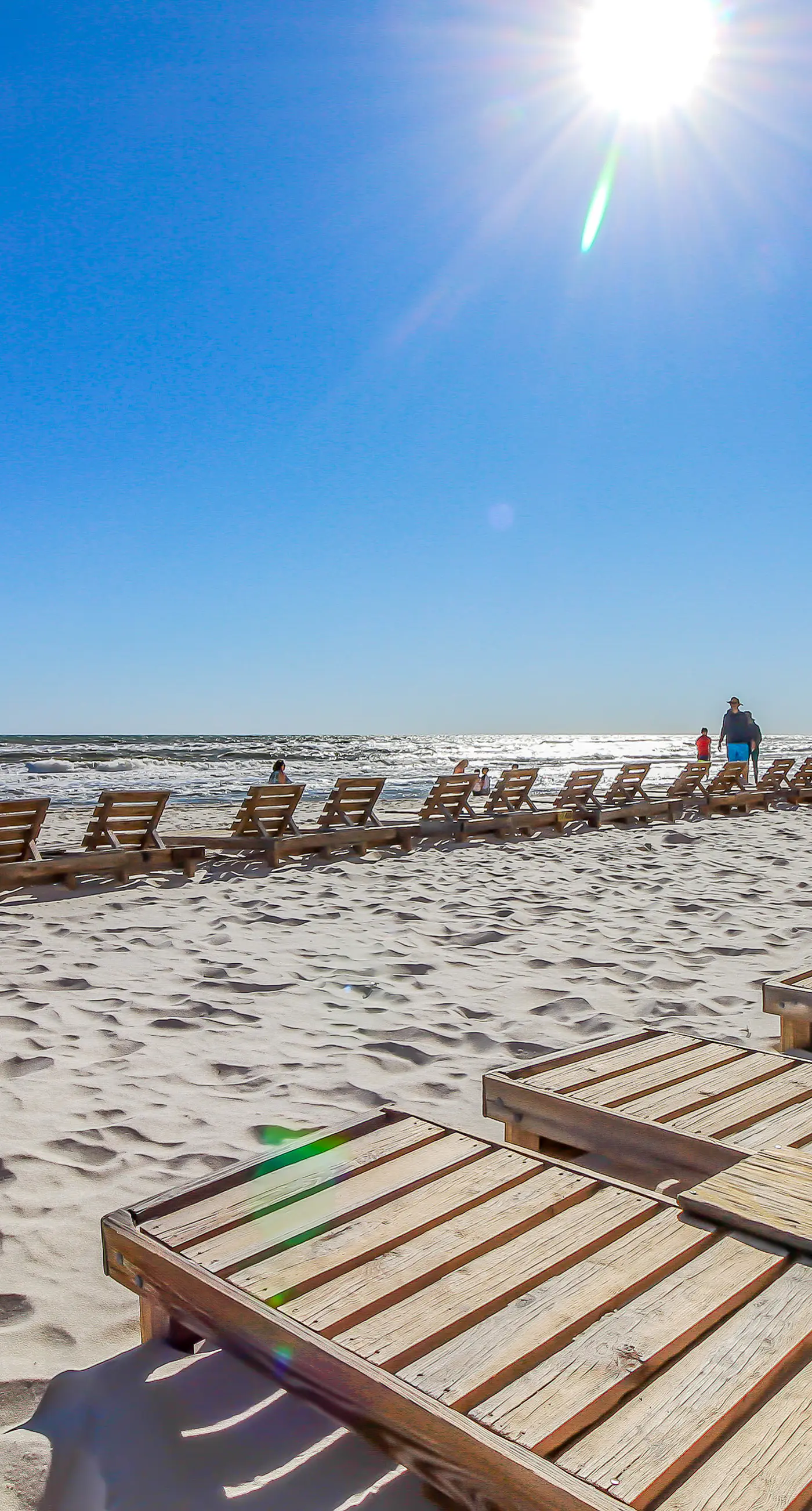 Gulf-front condo with pool, hot tub, balcony, & complimentary beach service