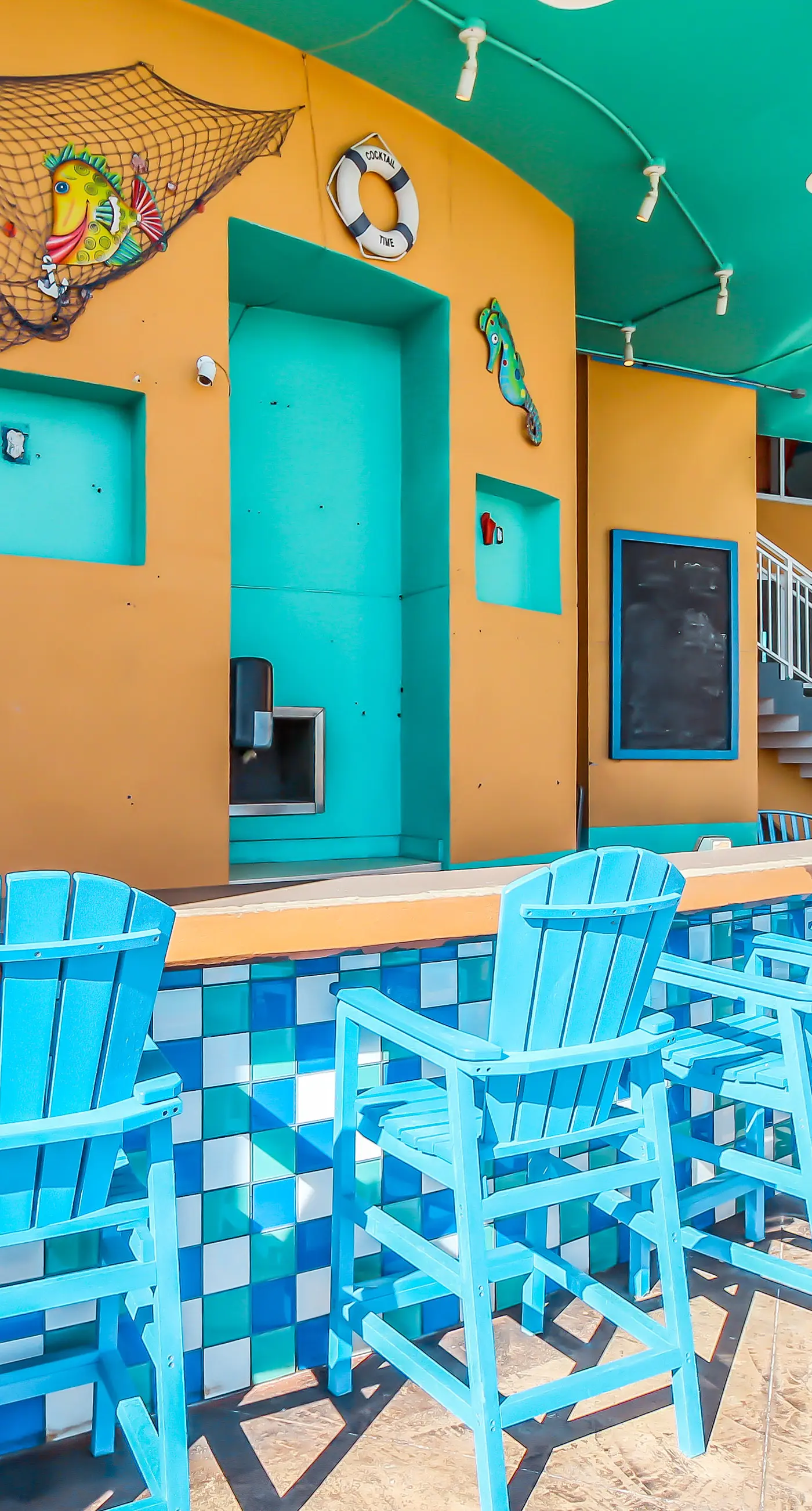 Privacy & serenity in beachfront condo with Gulf view & pools/hot tub