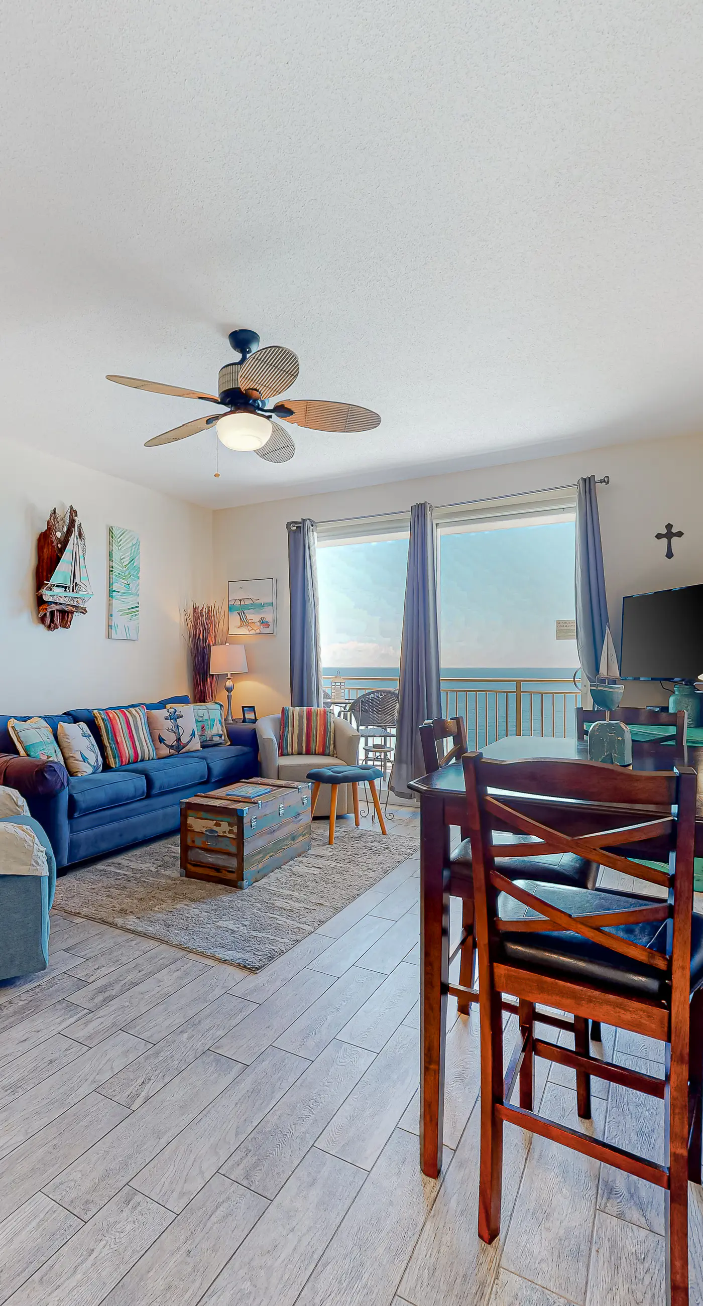 Beachfront condo with pool, fitness center & grills