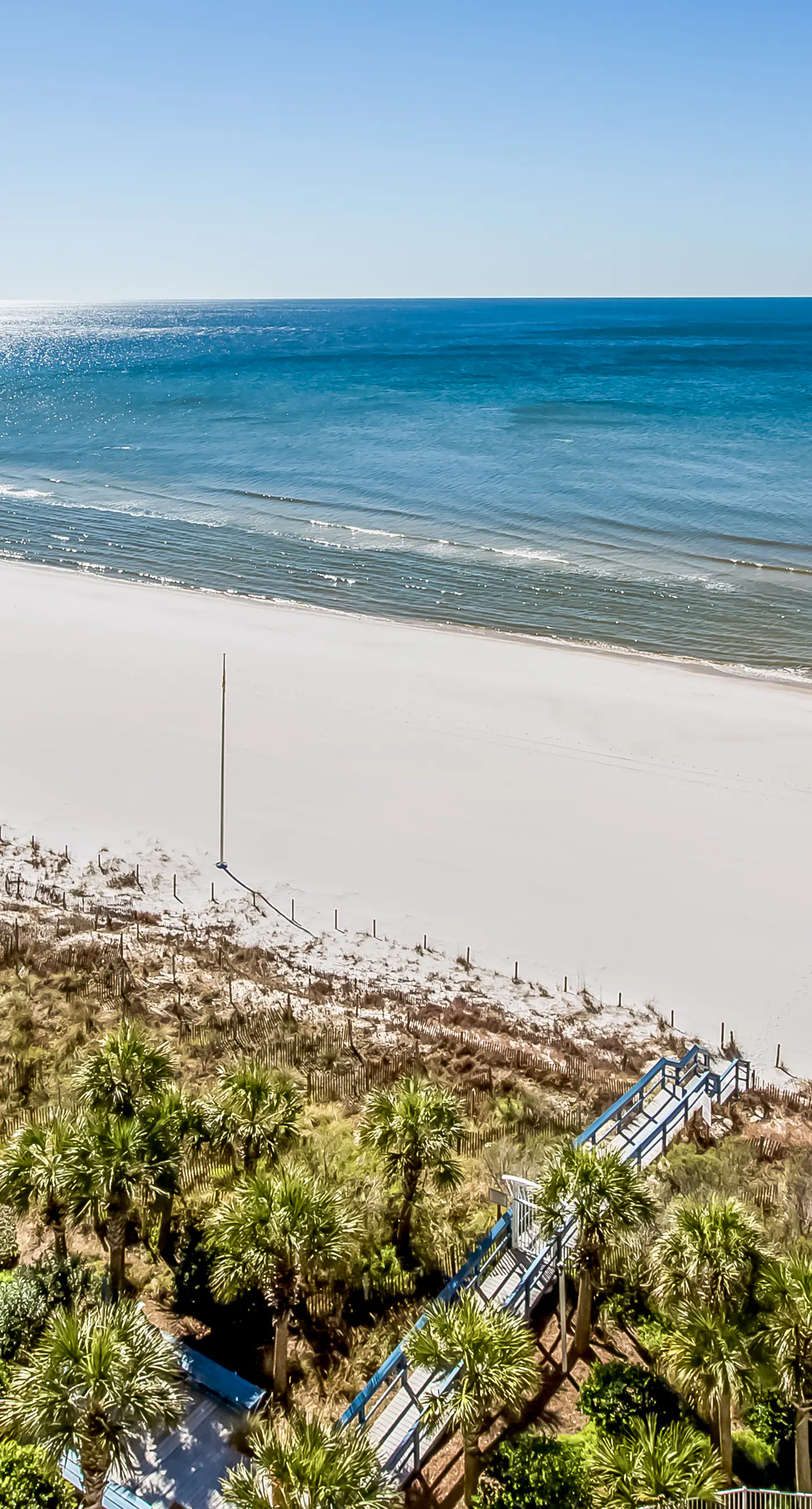 Gulf-front Condo w/ Shared Pool & Hot Tub, Ocean Views, WiFi, and Washer/Dryer