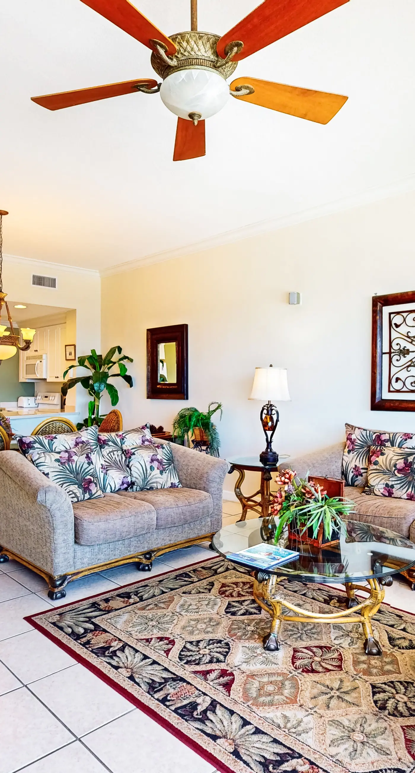 Gulf-front Condo w/ Shared Pool & Hot Tub, Ocean Views, WiFi, and Washer/Dryer