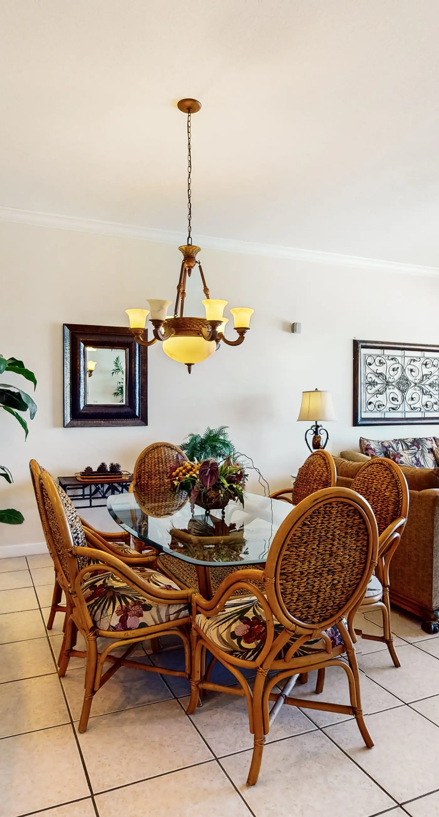 Gulf-front Condo w/ Shared Pool & Hot Tub, Ocean Views, WiFi, and Washer/Dryer