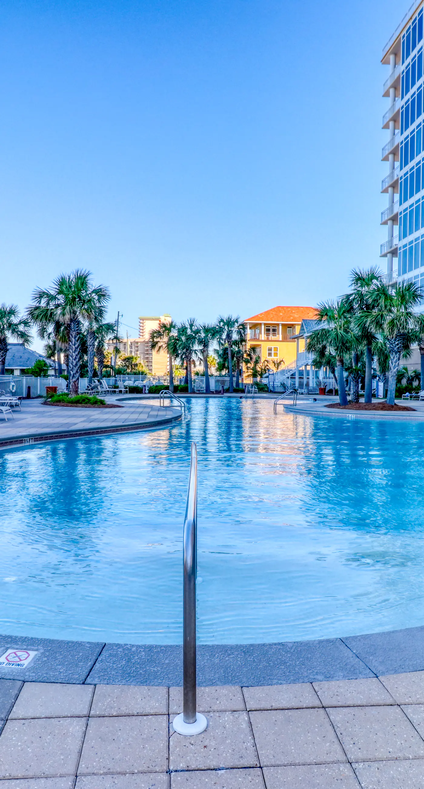 Gulf-front Condo w/ Shared Pool & Hot Tub, Ocean Views, WiFi, and Washer/Dryer