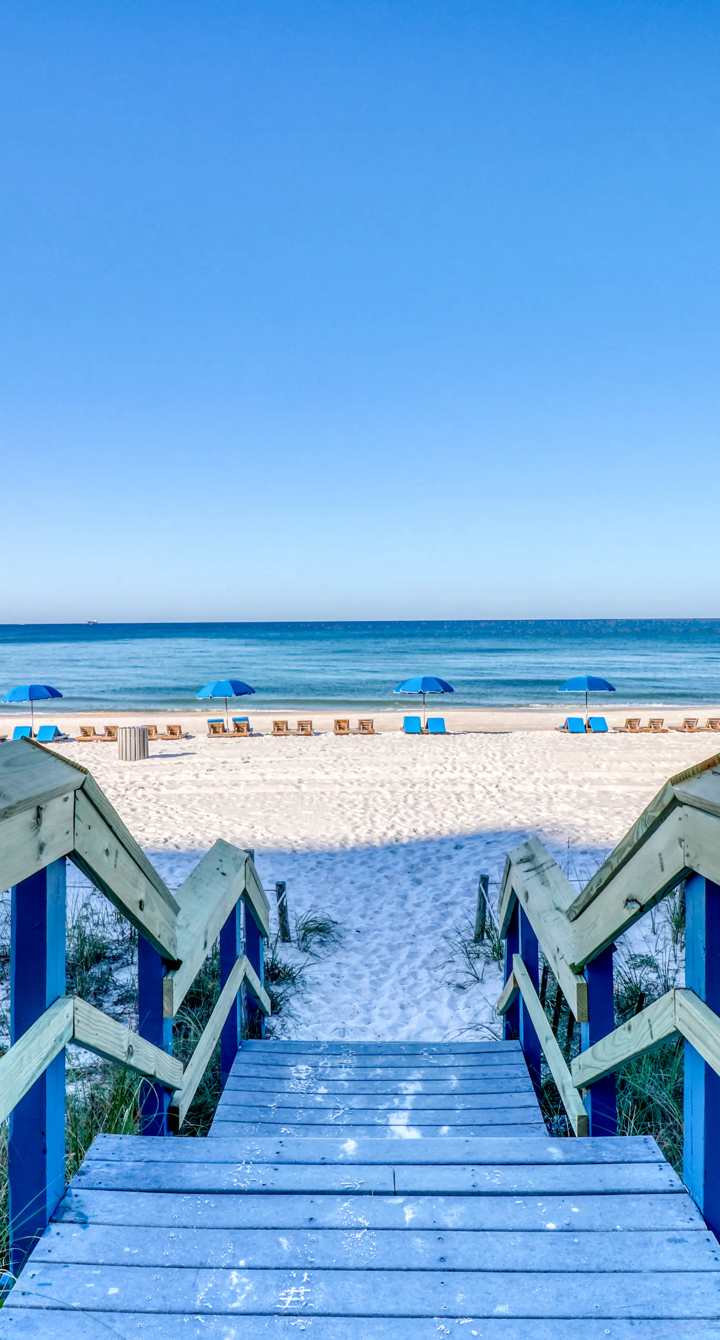 Gulf-front Condo w/ Shared Pool & Hot Tub, Ocean Views, WiFi, and Washer/Dryer