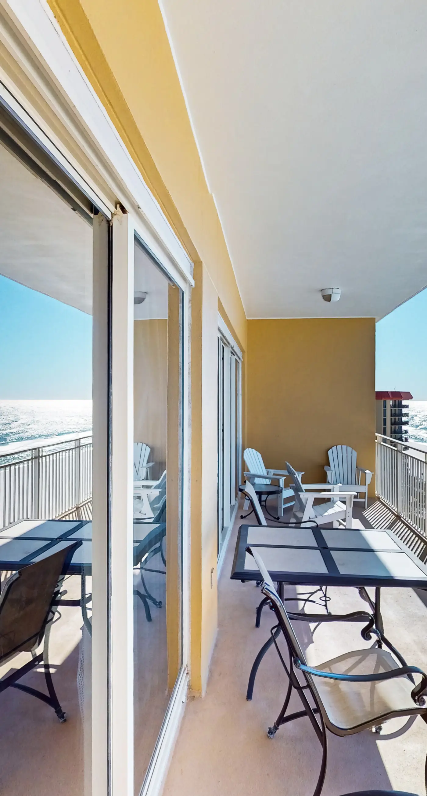 Gulf-front Condo w/ Shared Pool & Hot Tub, Ocean Views, WiFi, and Washer/Dryer
