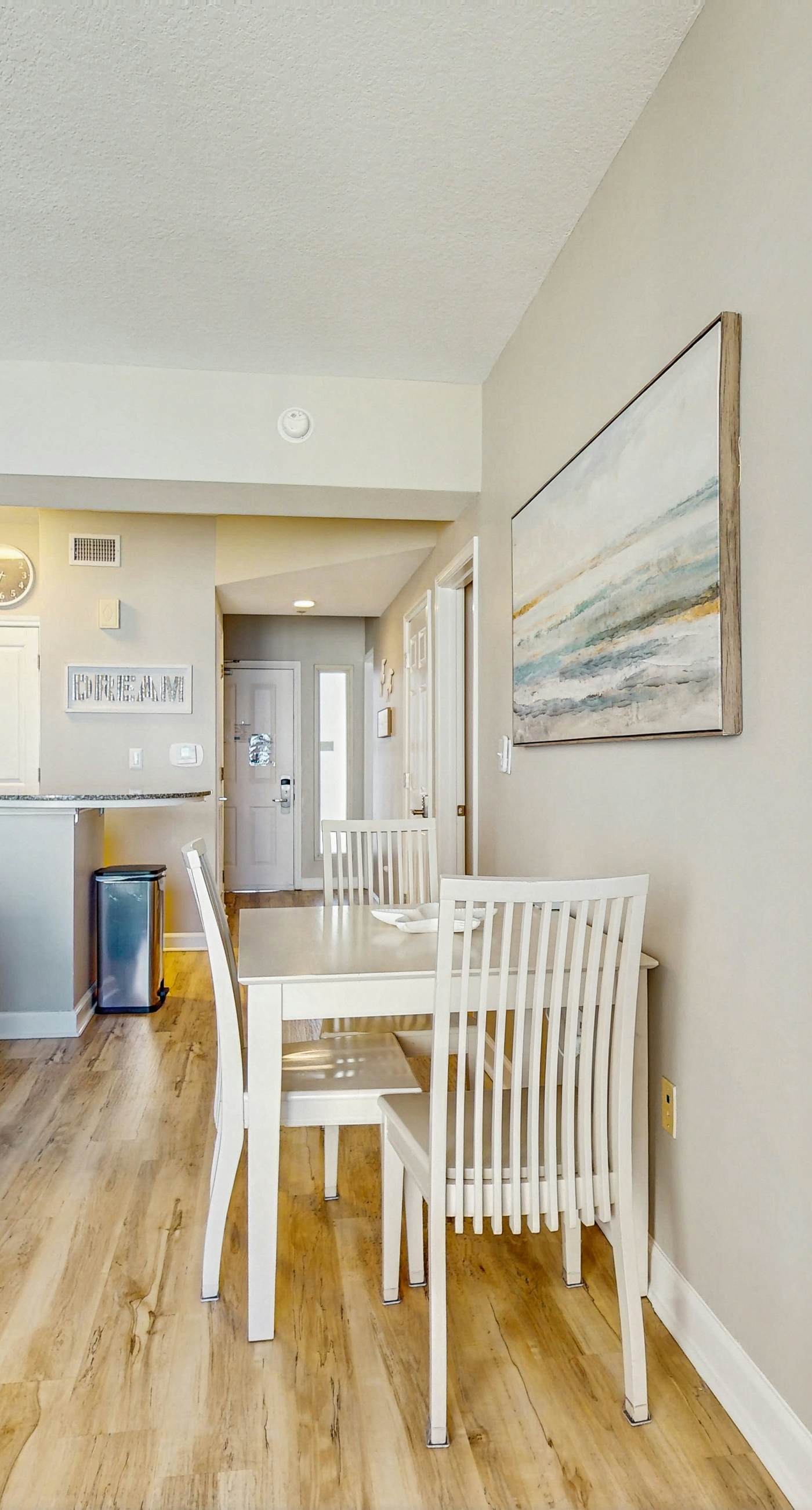 Gorgeous Beachfront Condo W/ Shared Pool/Hot Tub, Amazing Views & Beach Access