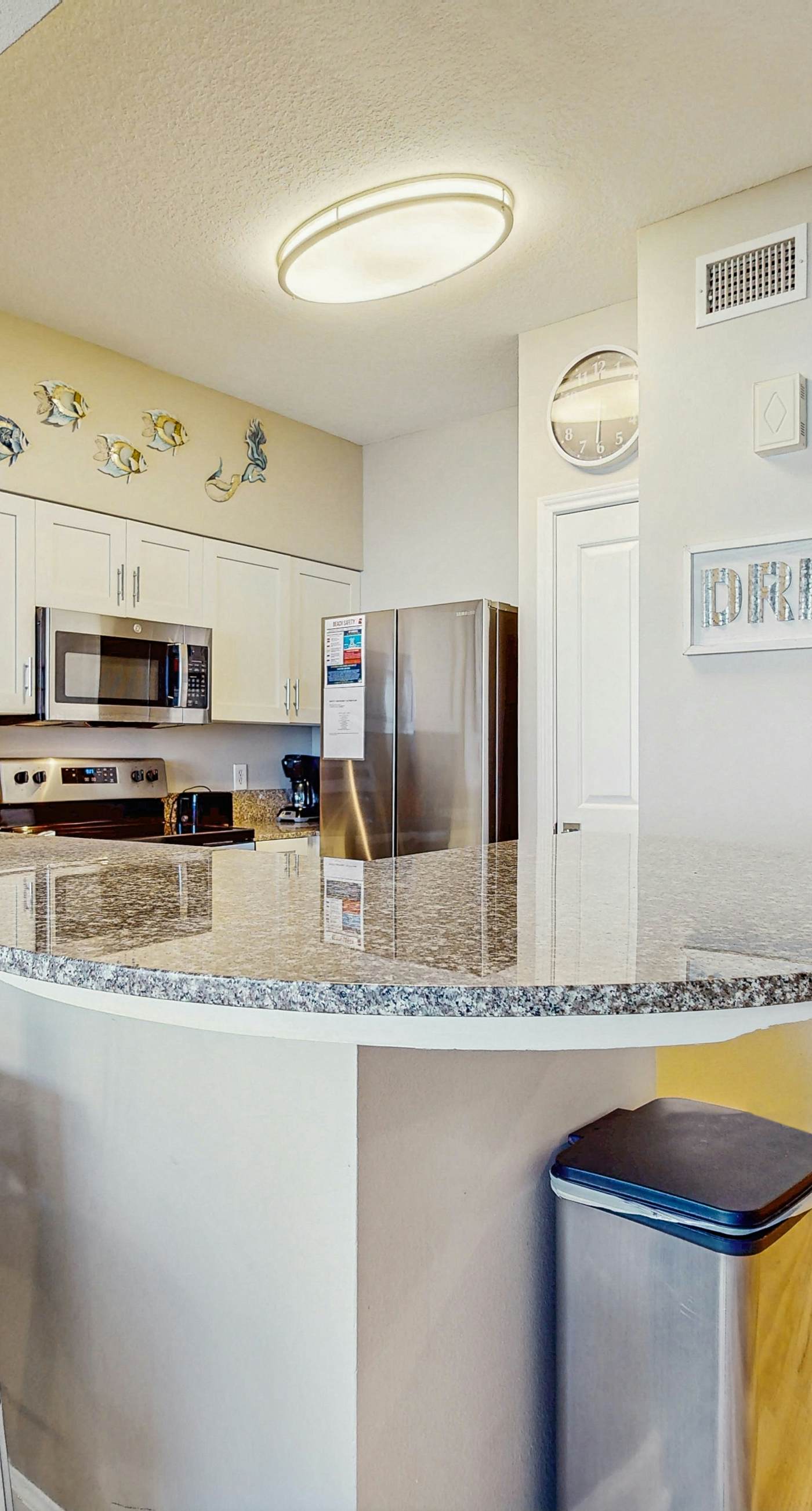 Gorgeous Beachfront Condo W/ Shared Pool/Hot Tub, Amazing Views & Beach Access