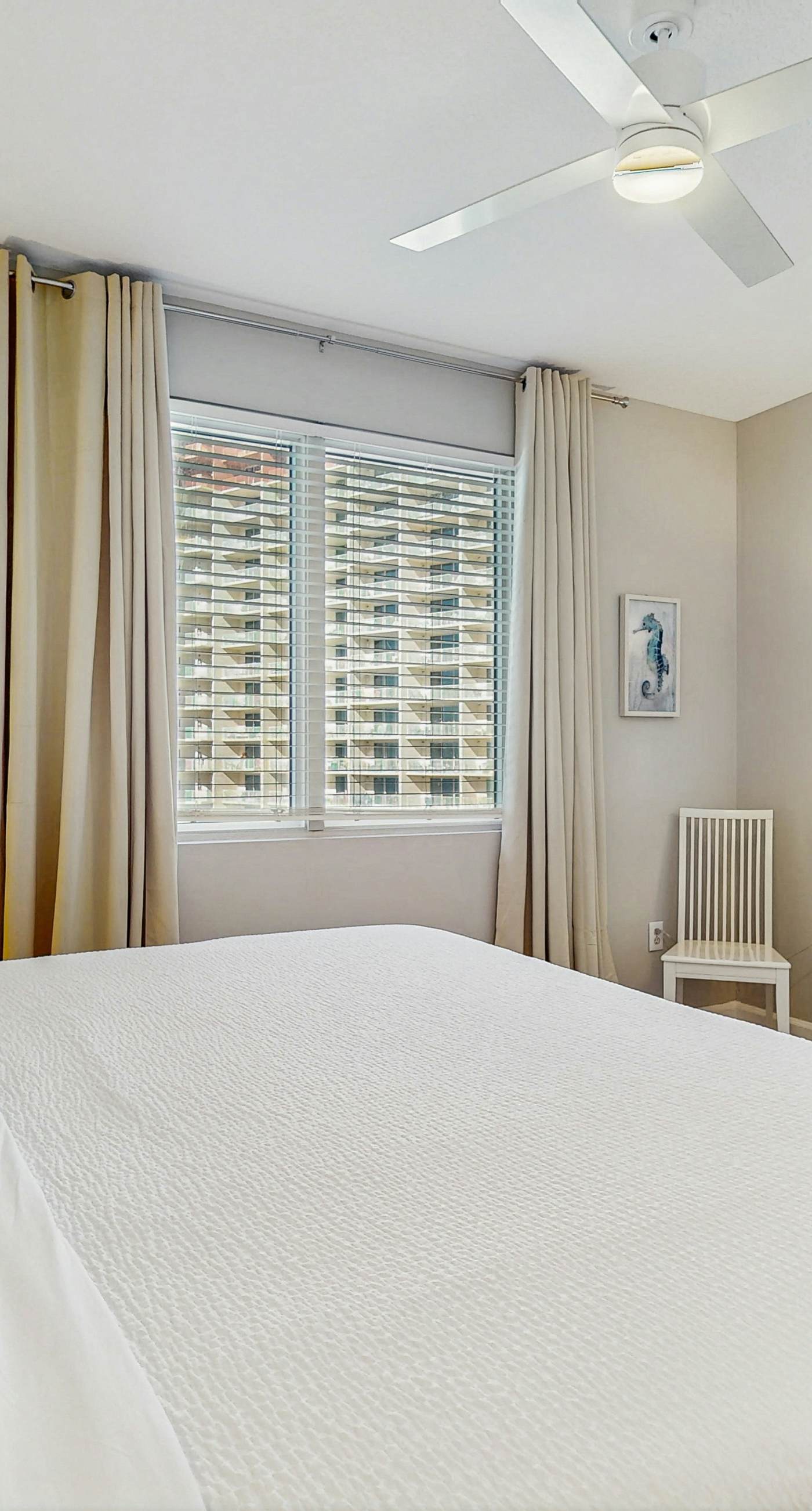 Gorgeous Beachfront Condo W/ Shared Pool/Hot Tub, Amazing Views & Beach Access