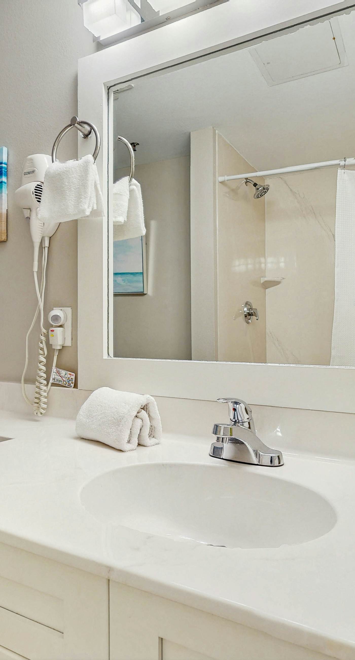 Gorgeous Beachfront Condo W/ Shared Pool/Hot Tub, Amazing Views & Beach Access