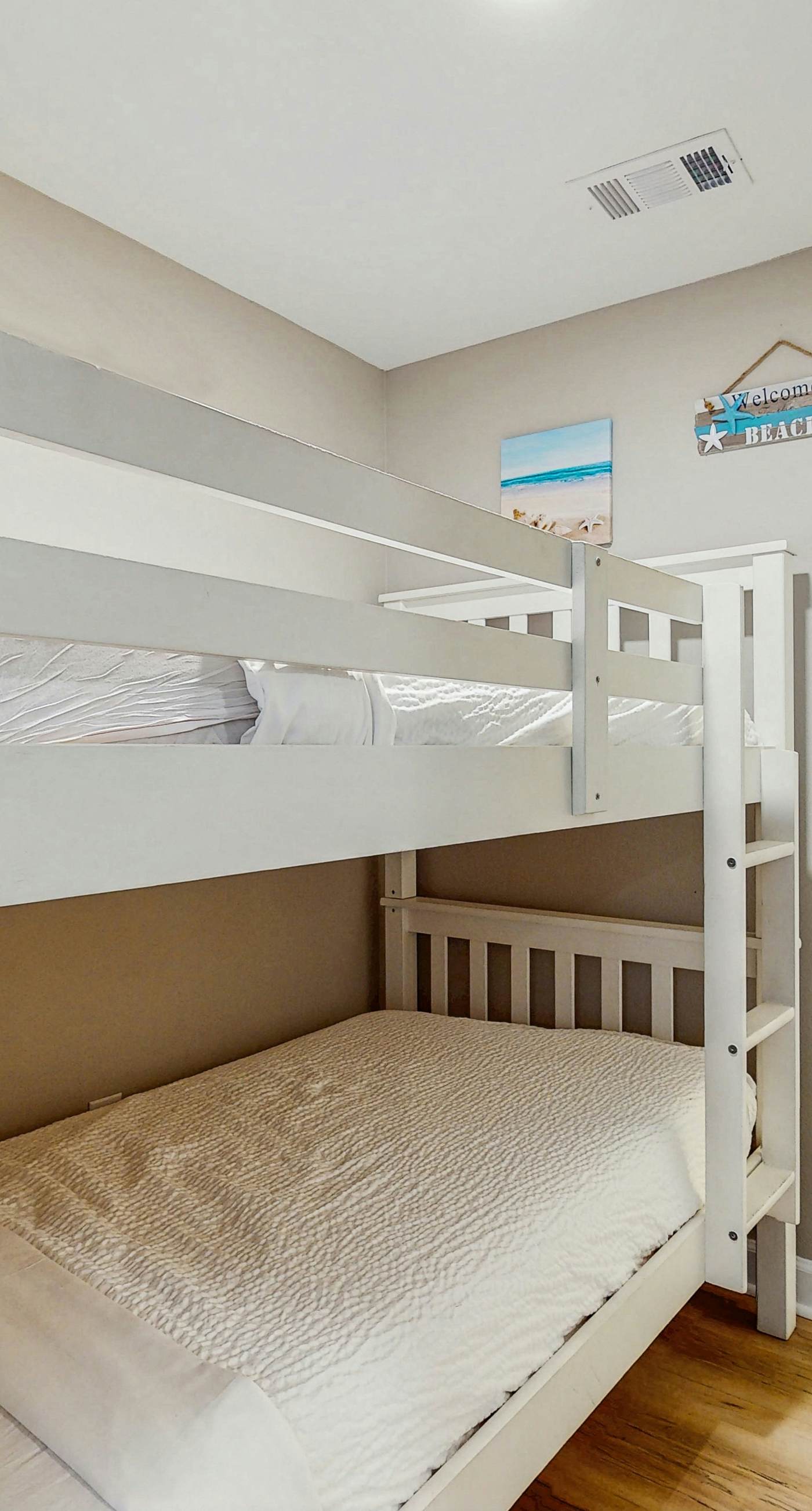 Gorgeous Beachfront Condo W/ Shared Pool/Hot Tub, Amazing Views & Beach Access