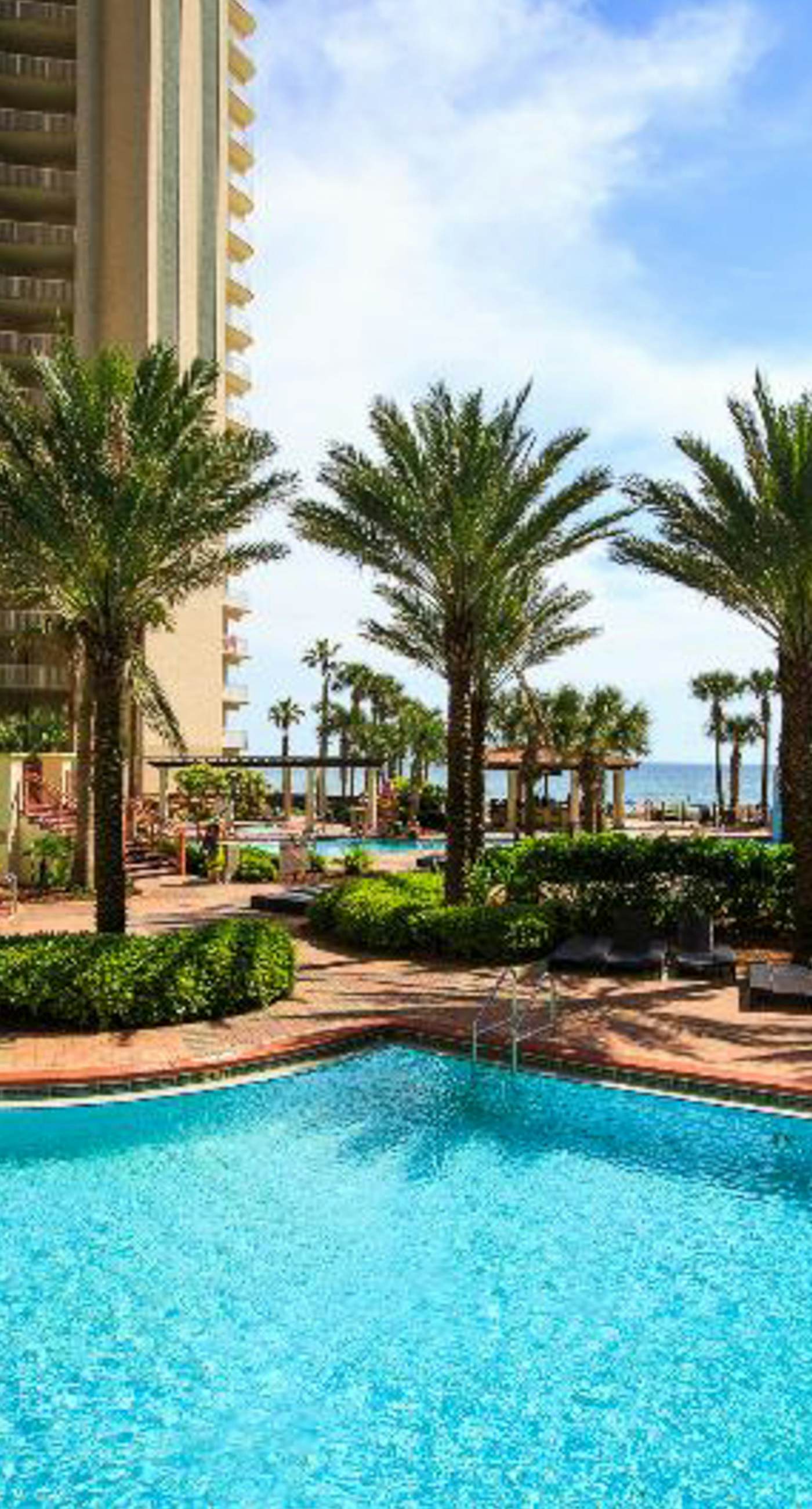 Gorgeous Beachfront Condo W/ Shared Pool/Hot Tub, Amazing Views & Beach Access