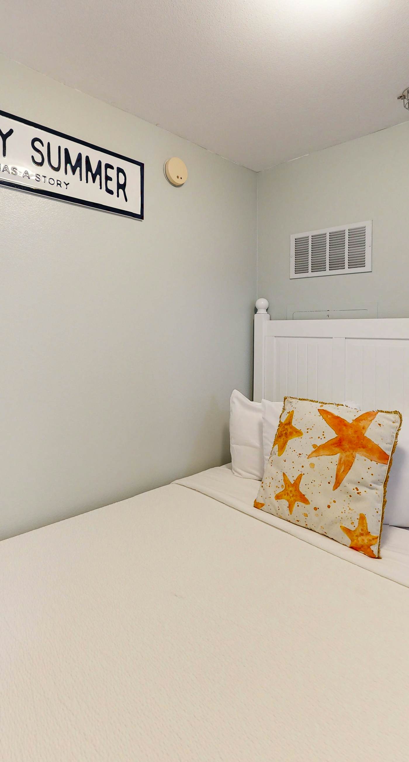 Beachfront retreat with pool, hot tub, gym, & seasonal beach chairs & umbrella