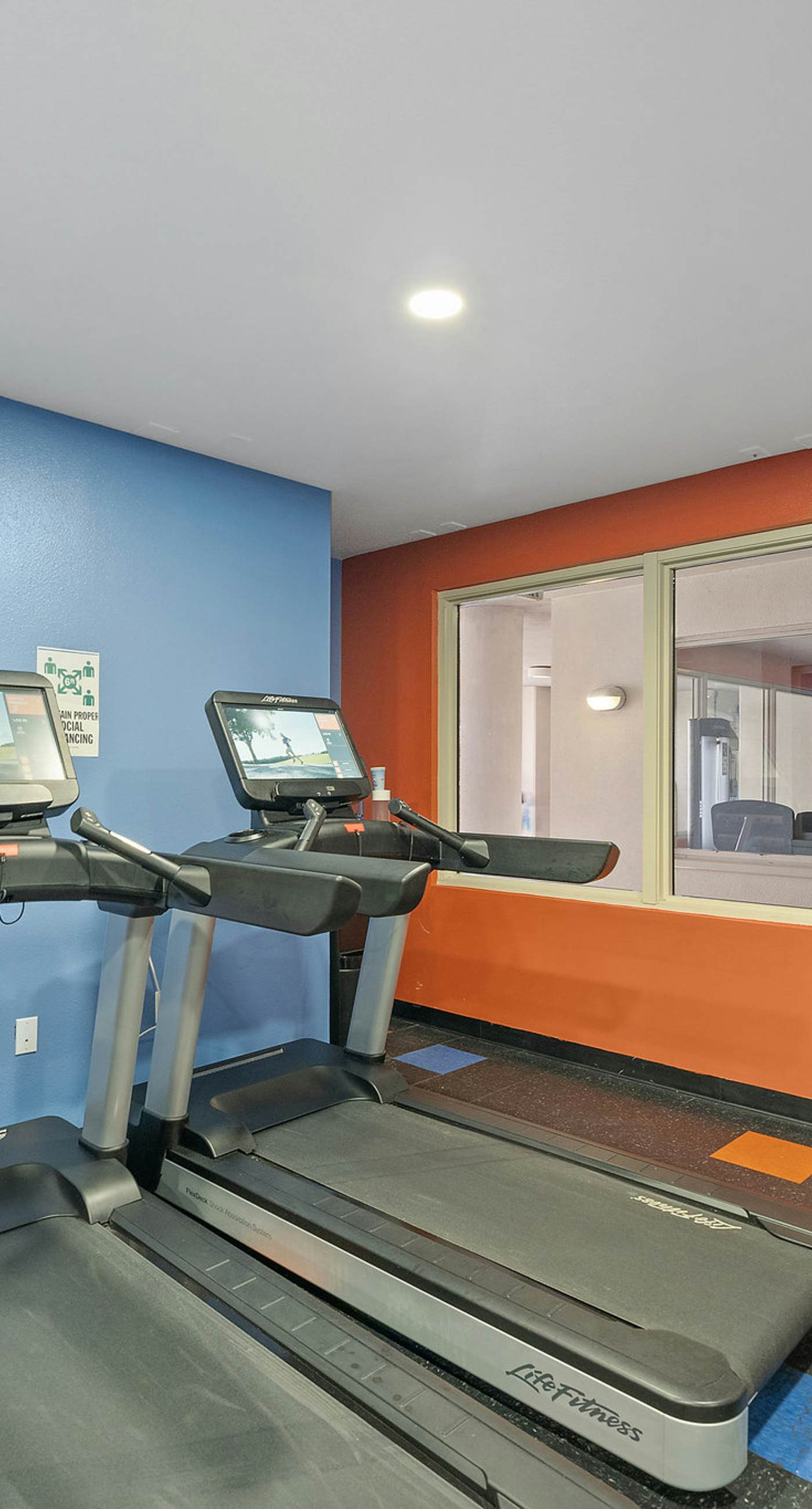 Beachfront retreat with pool, hot tub, gym, & seasonal beach chairs & umbrella