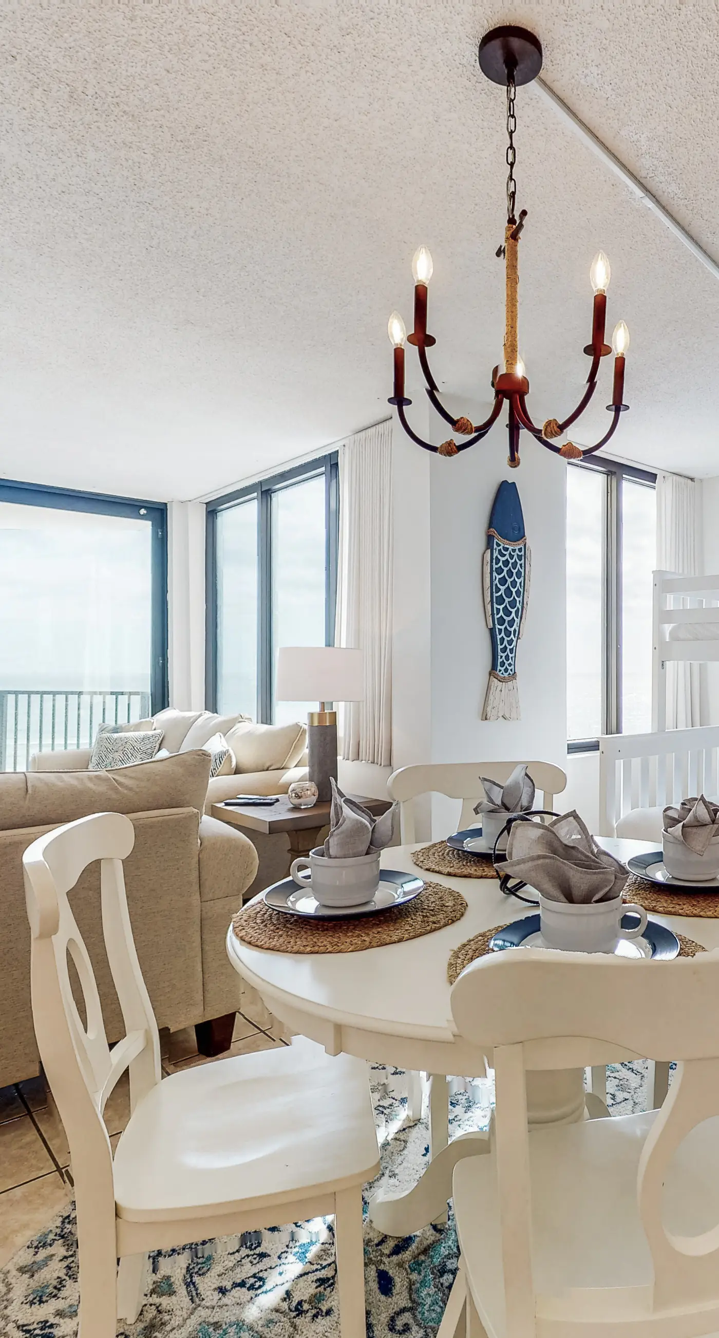 Beachfront condo with WiFi, balcony, central AC, pools, tennis, & fitness room