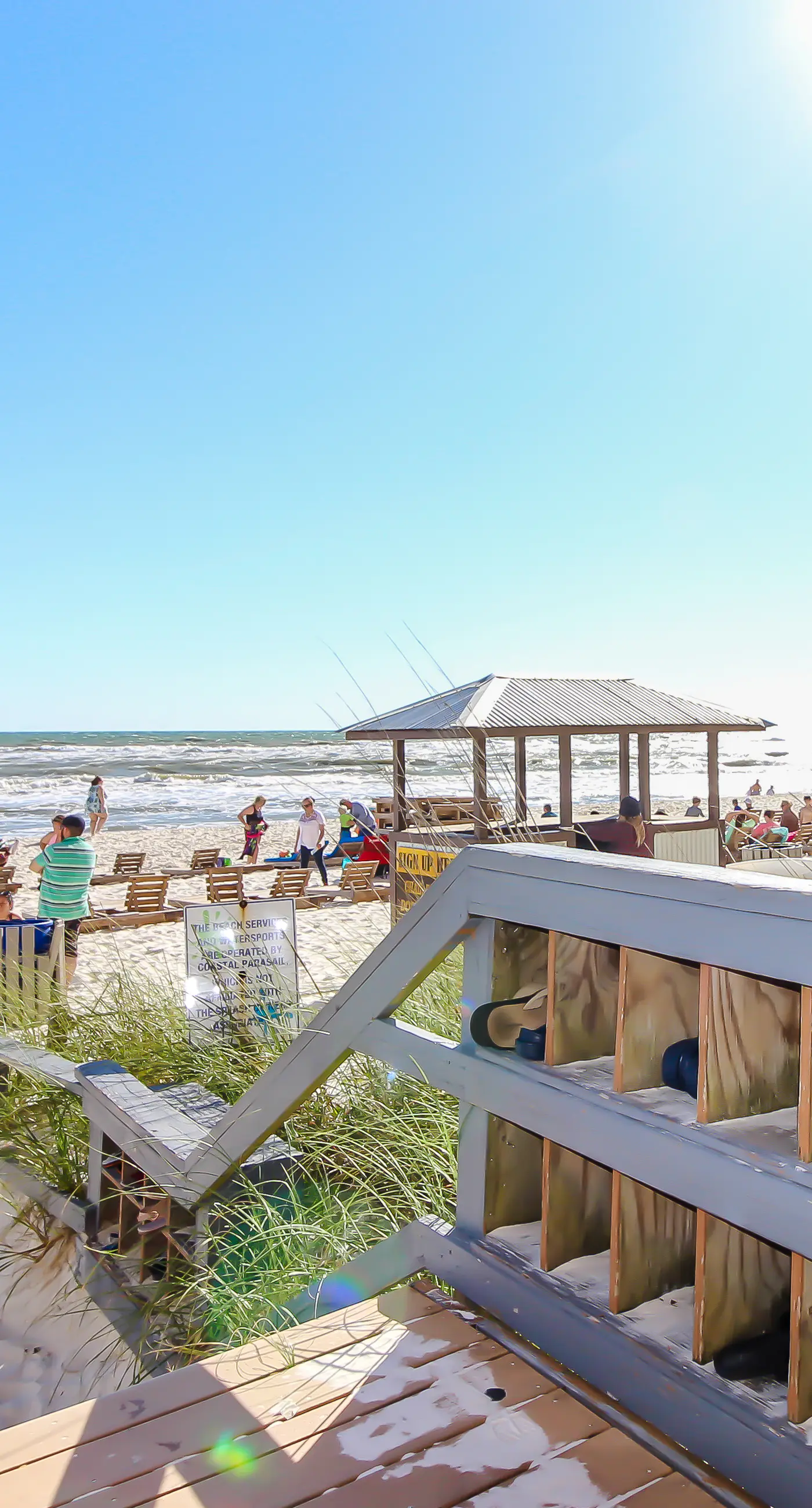 Convenient first-floor vacation suite with pool & hot tub access, free WiFi & AC