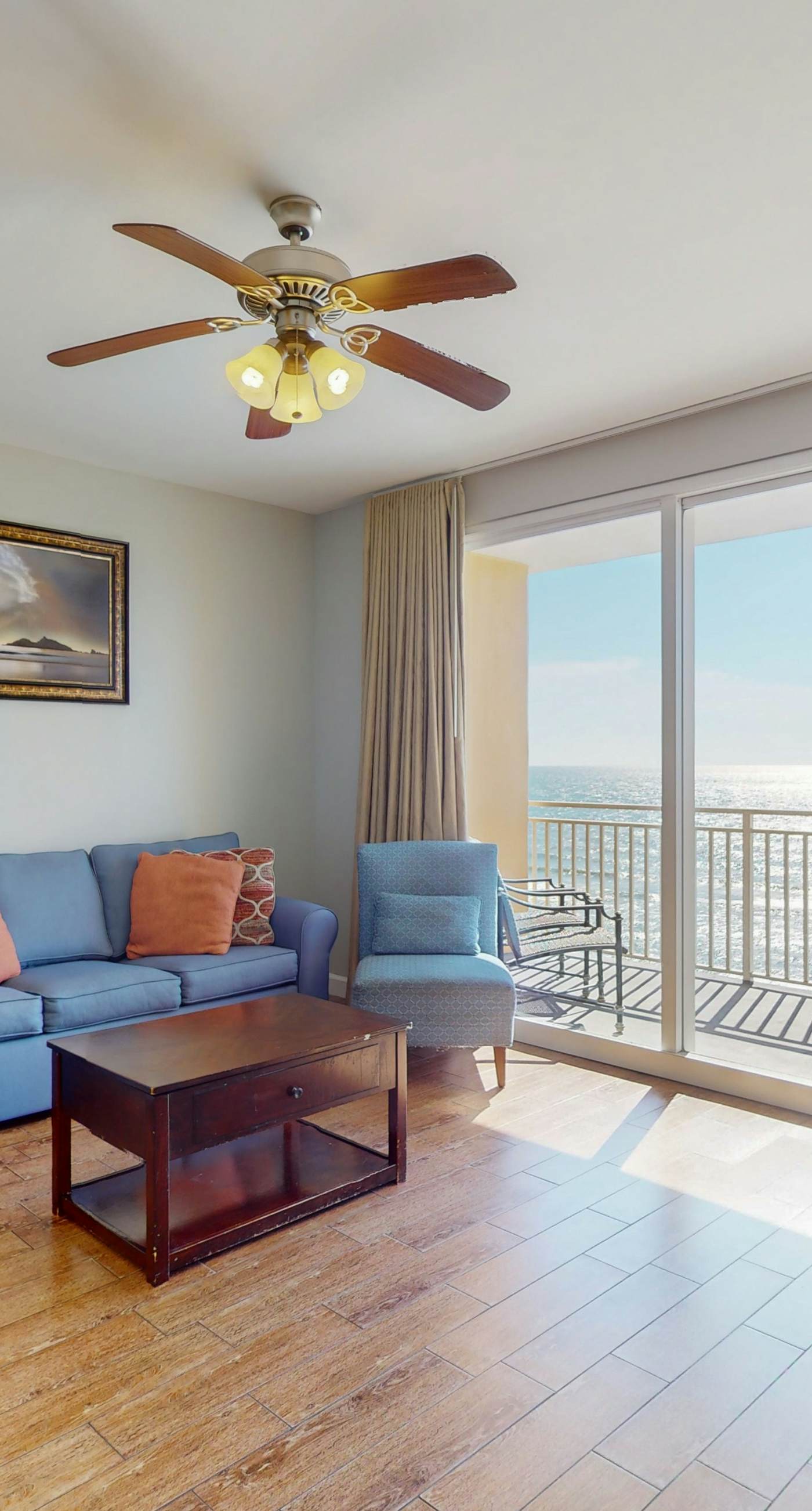 Beachfront condo with pool, lazy river, splash pad & hot tub