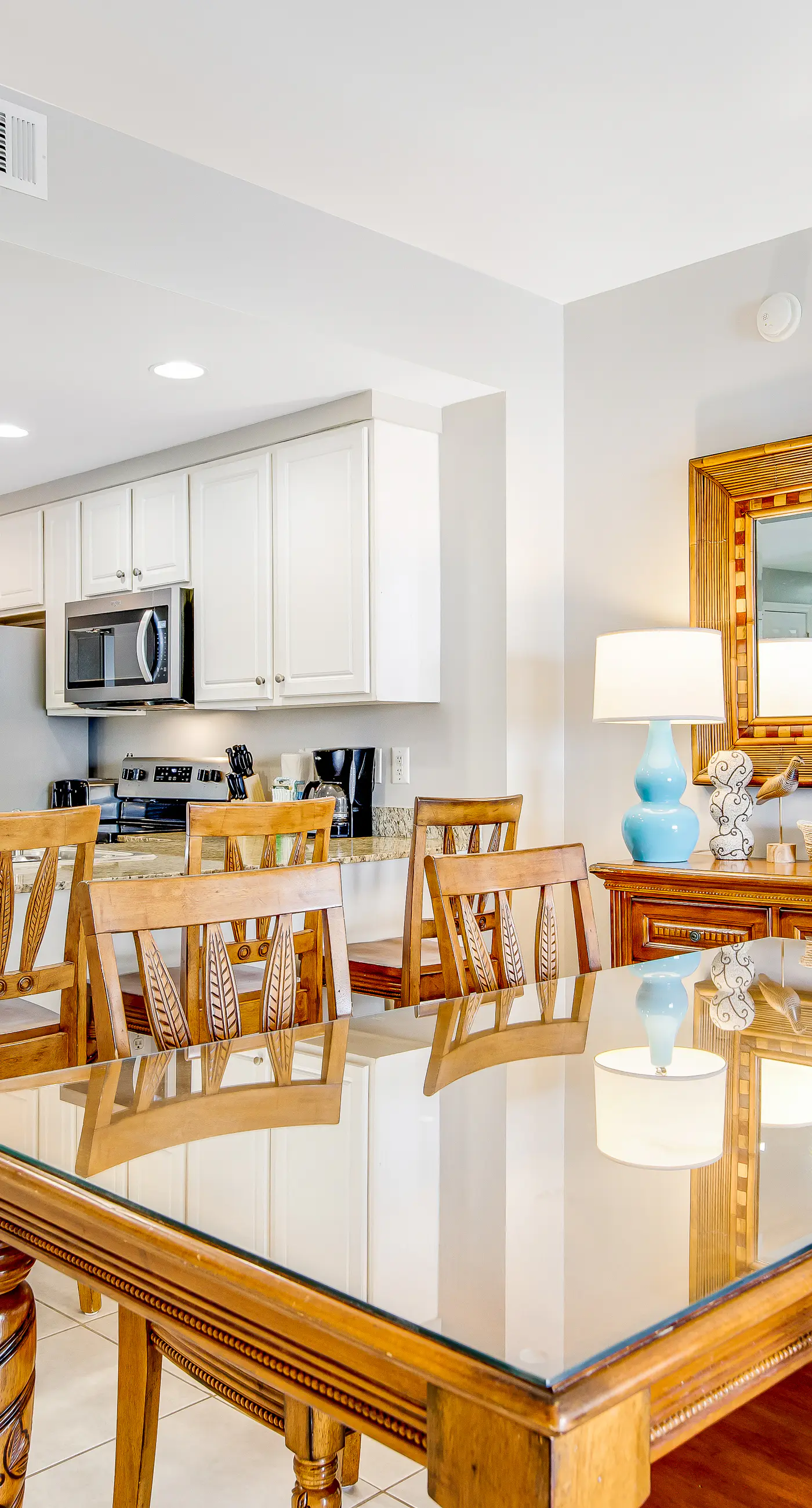 16th-floor oceanfront condo with pools & hot tub, ocean view, W/D & WiFi