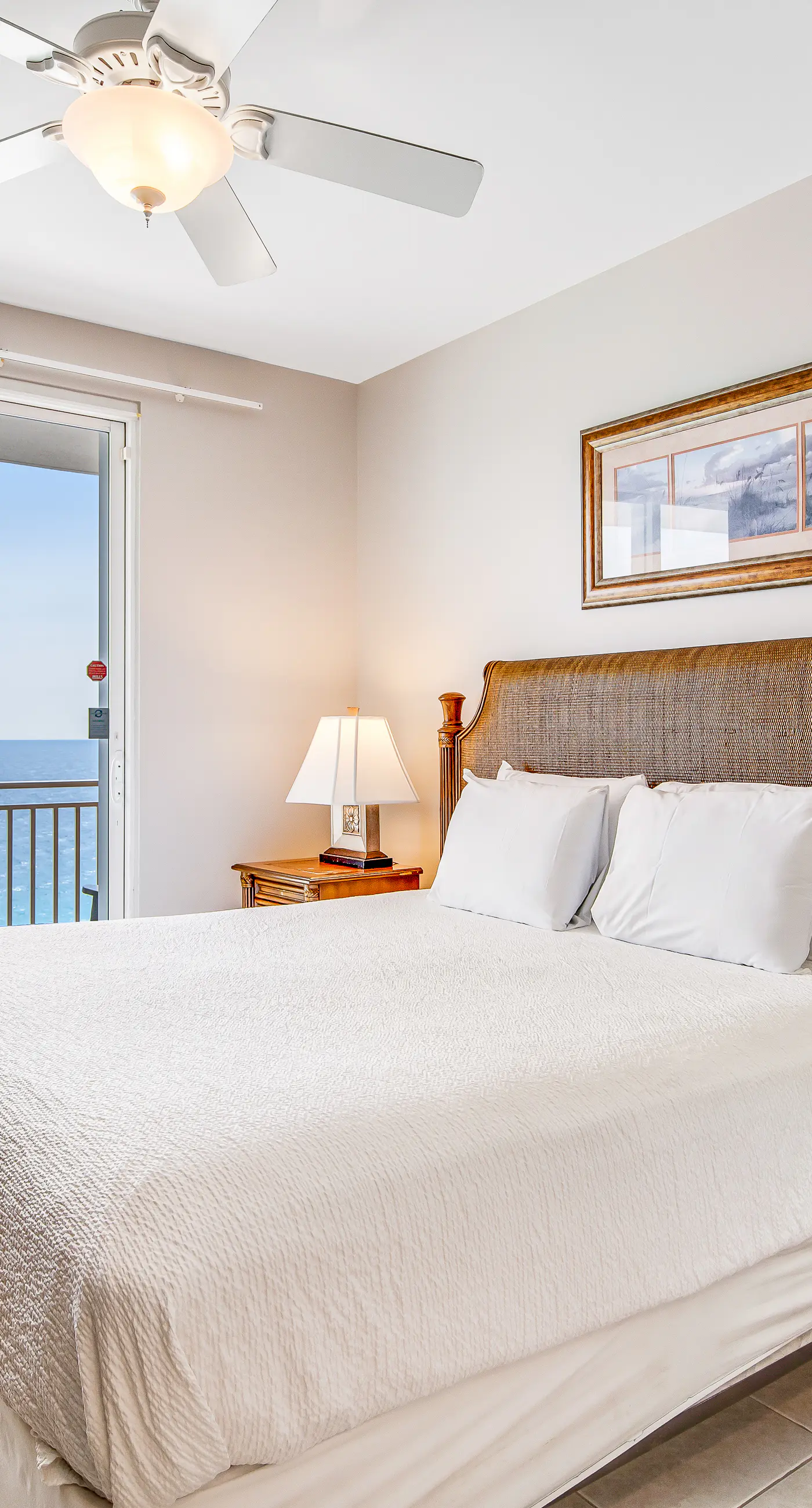 16th-floor oceanfront condo with pools & hot tub, ocean view, W/D & WiFi