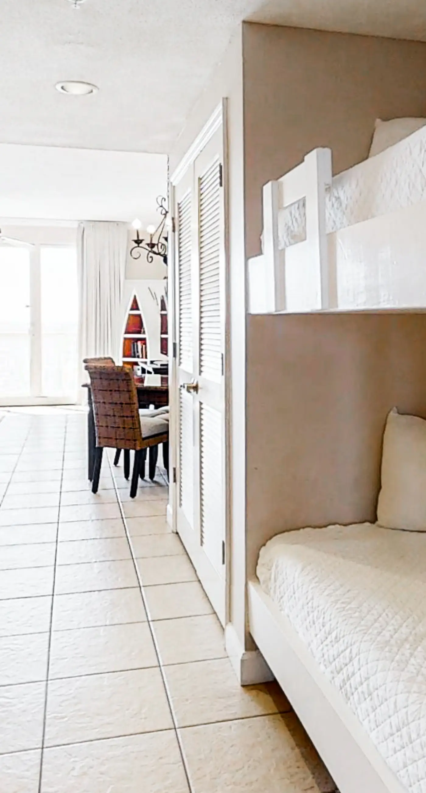 Stunning Florida getaway with Gulf view, pools, & central location