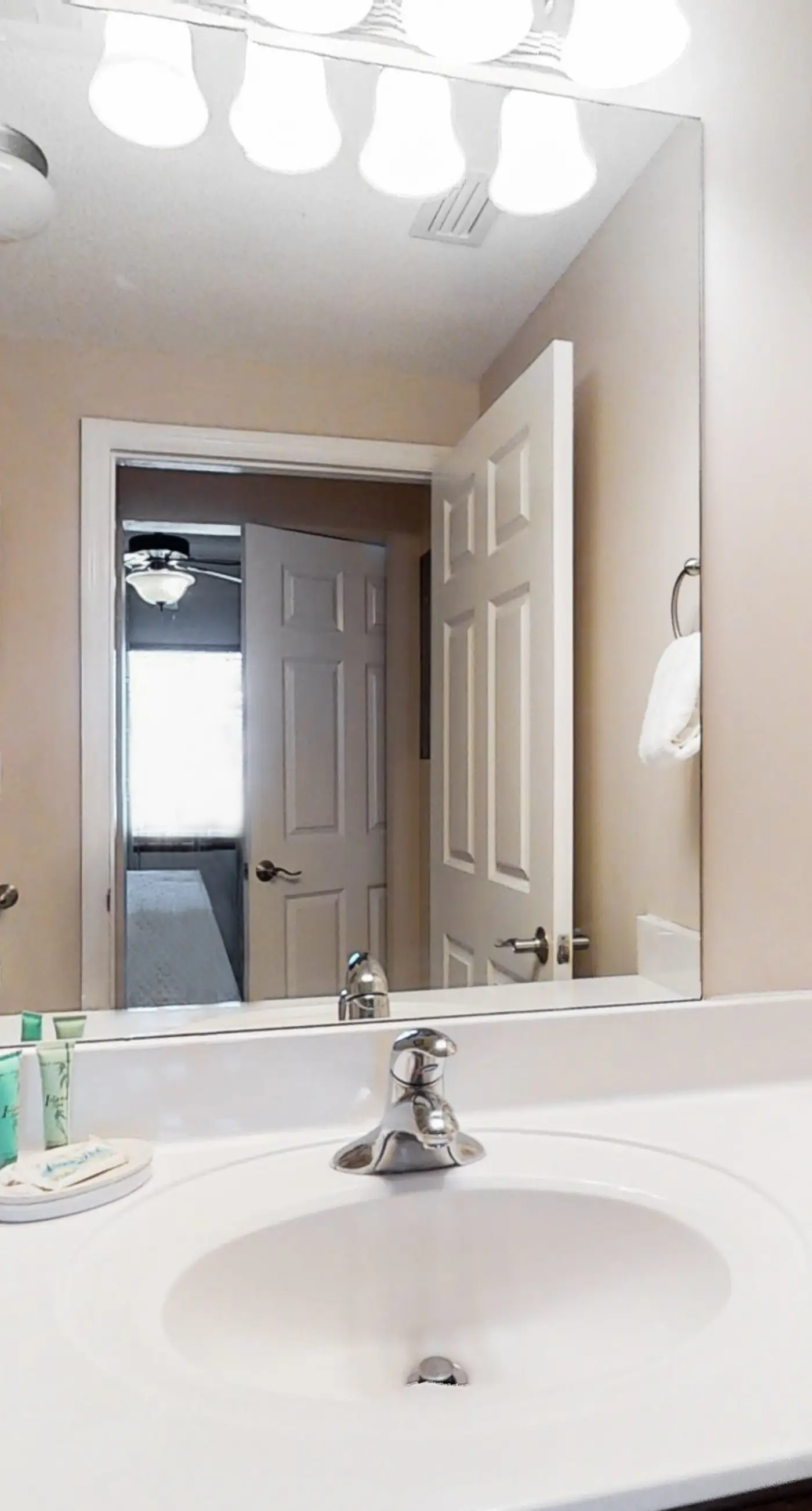 Stunning Florida getaway with Gulf view, pools, & central location