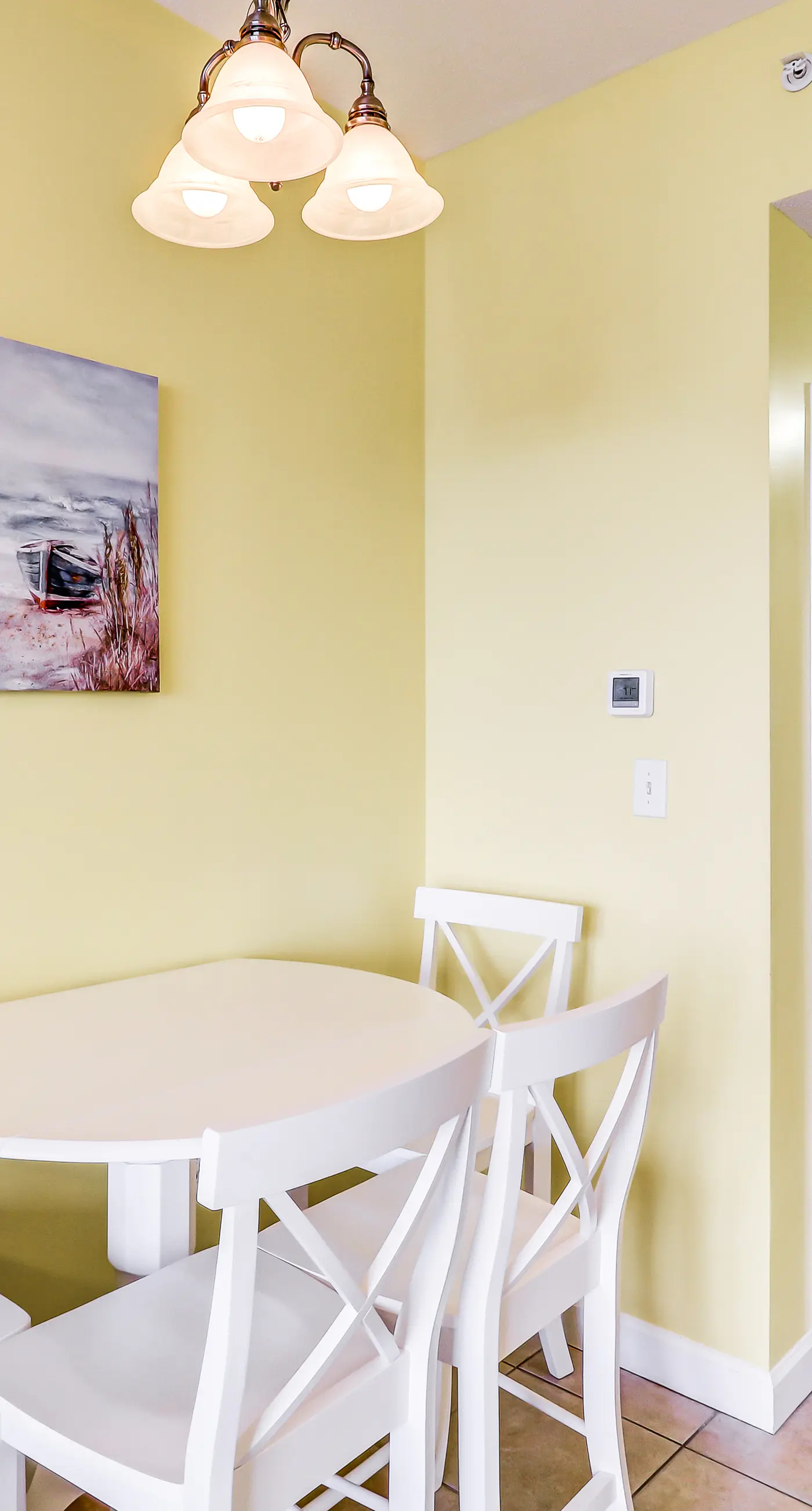 Lovely flat featuring Gulf views, deck, pool & hot tub - great location