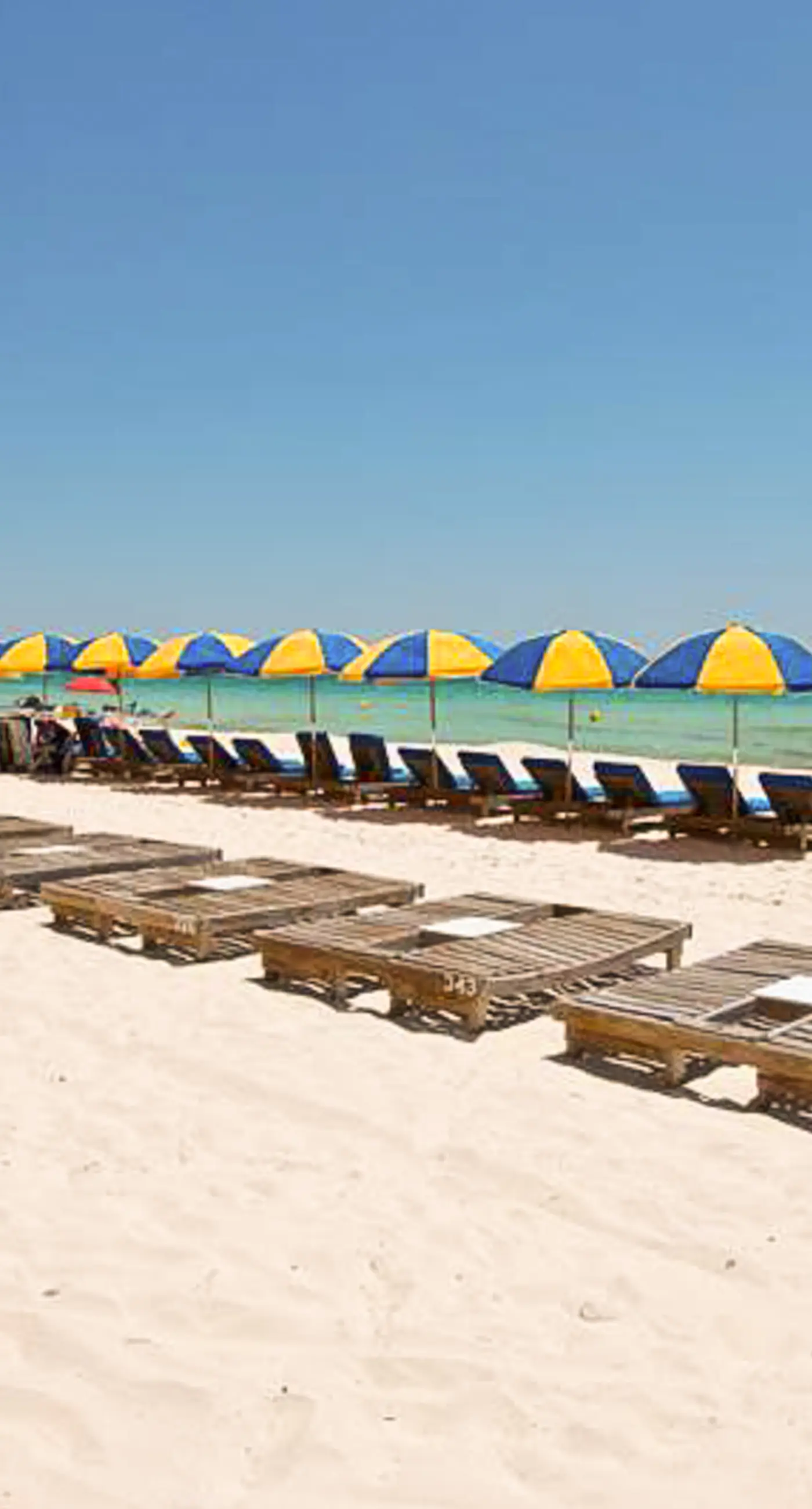 Gulf Front Family friendly getaway w/Beach Service