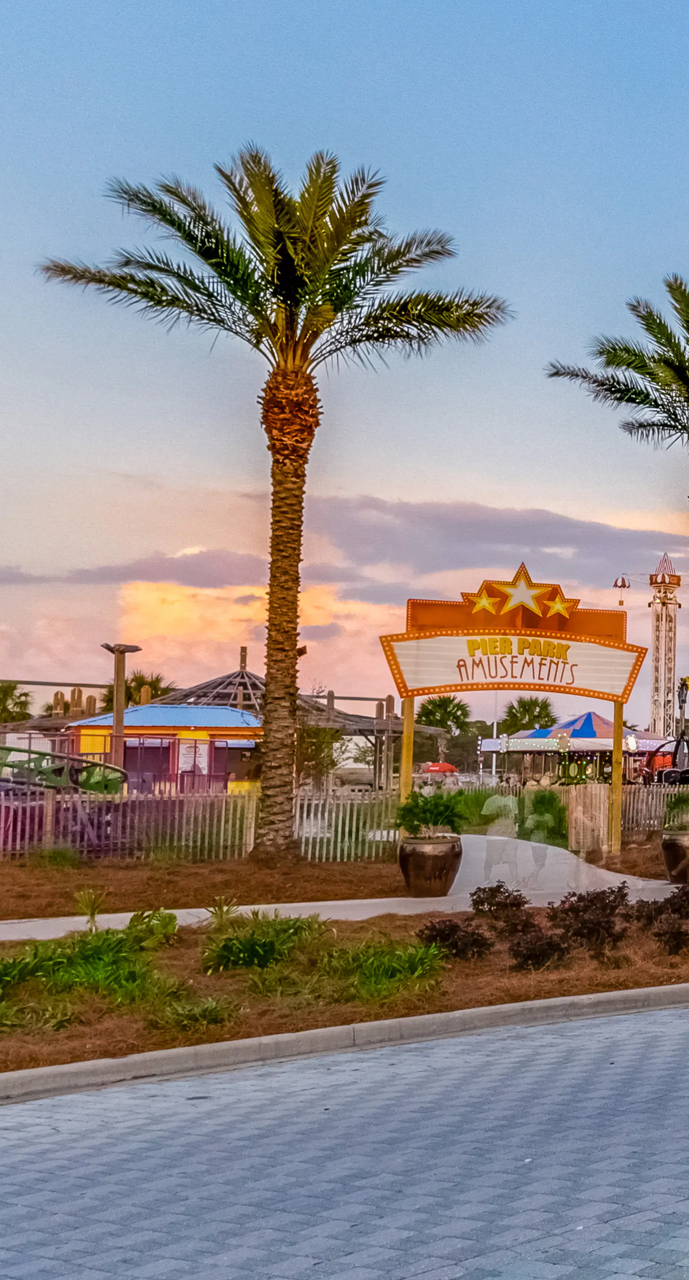 Dreamy retreat on the Gulf with pool, basketball court & beach access