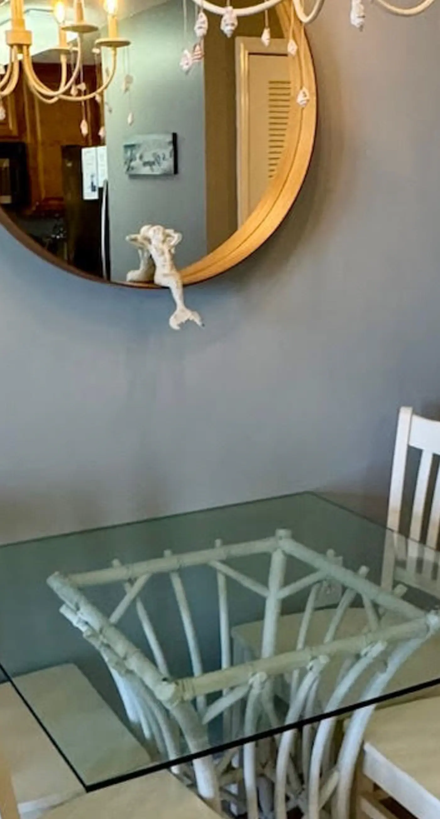 Gorgeous beachfront condo, shared pool and beach access