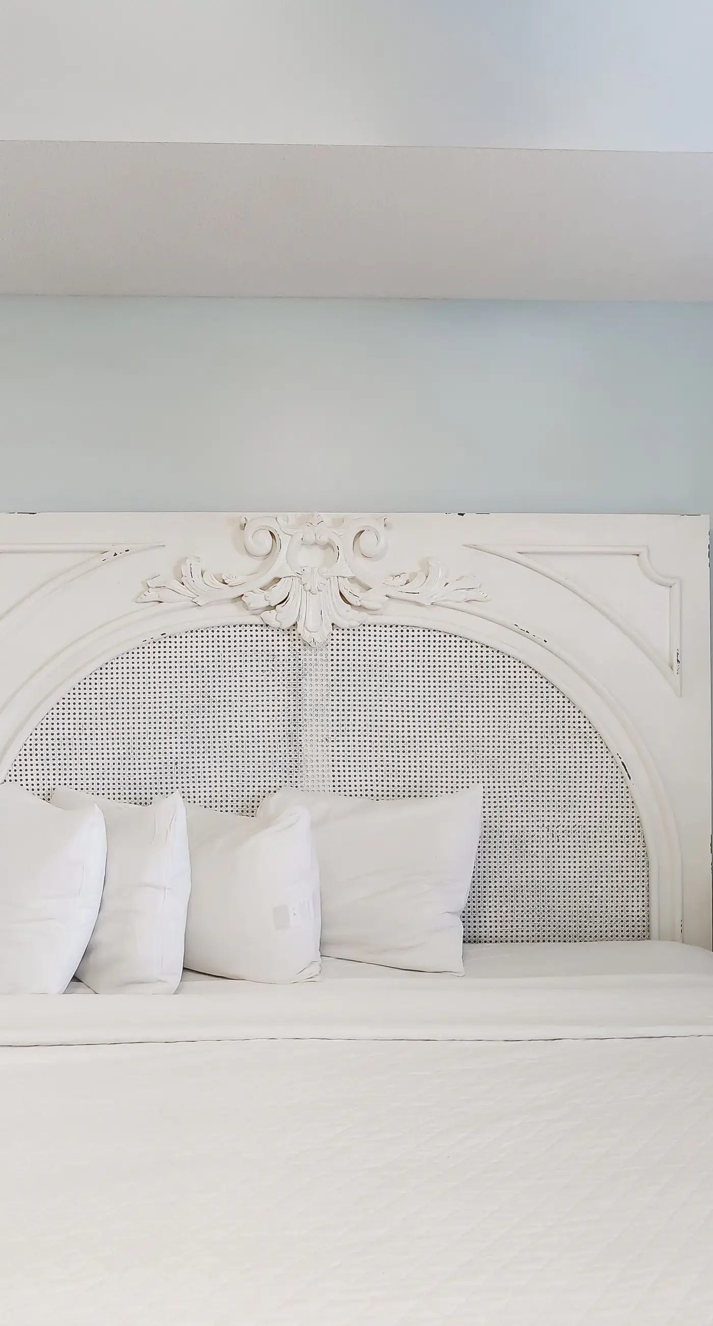 Fun beach getaway with beautiful views, pools, hot tub & beach access