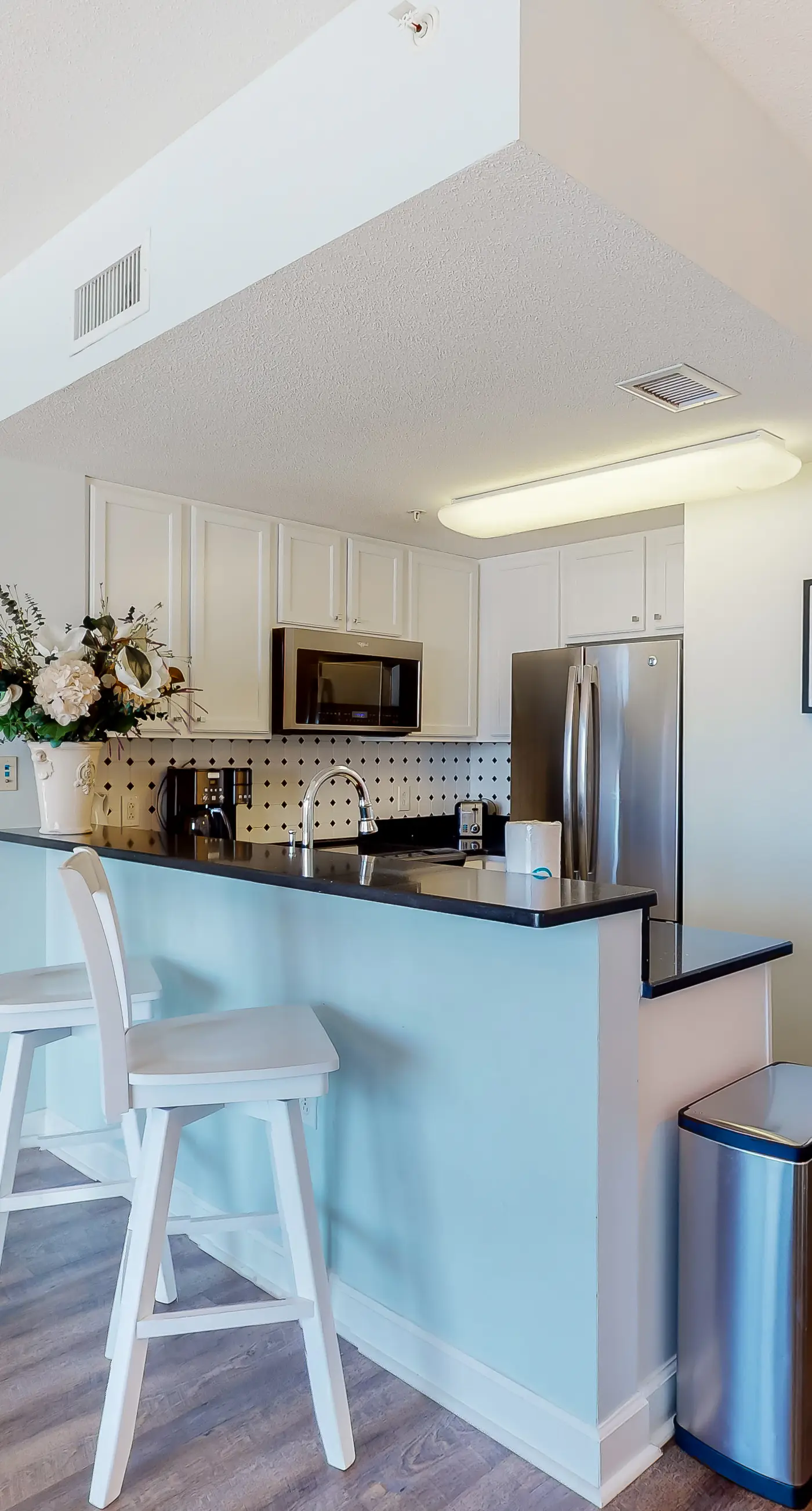 Fun beach getaway with beautiful views, pools, hot tub & beach access