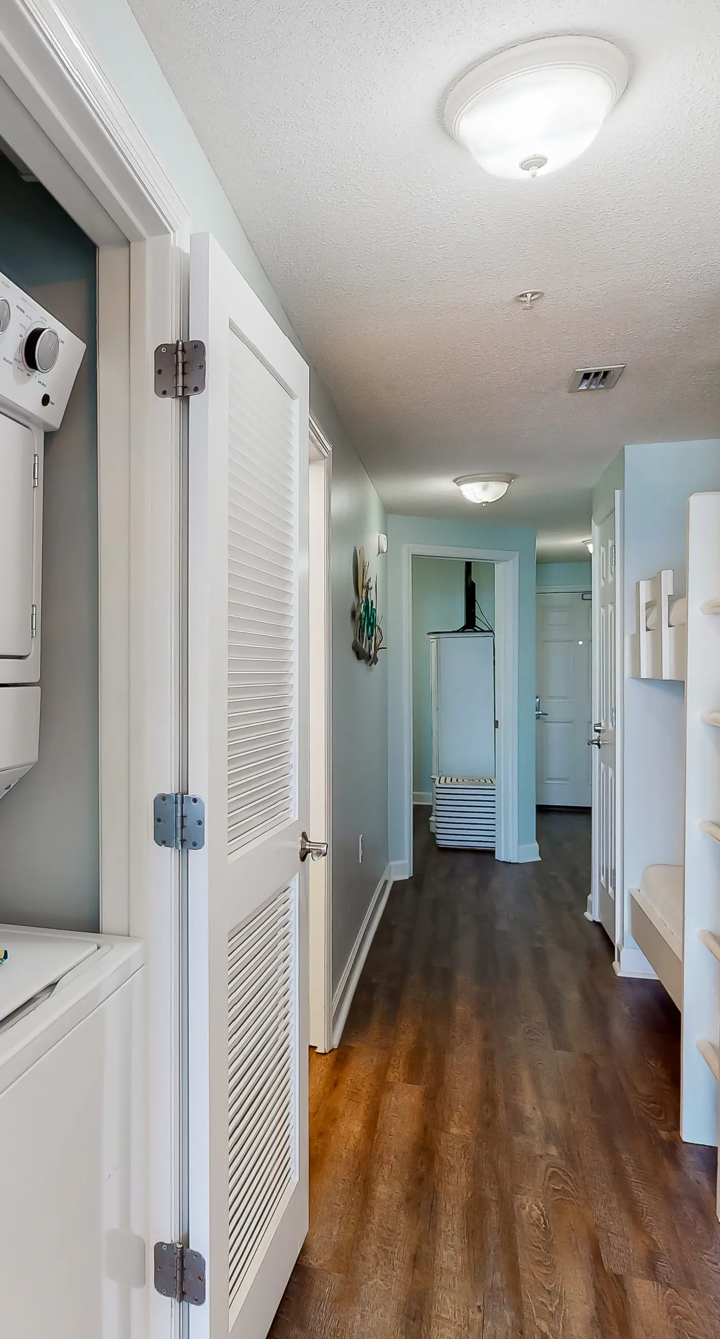 Fun beach getaway with beautiful views, pools, hot tub & beach access