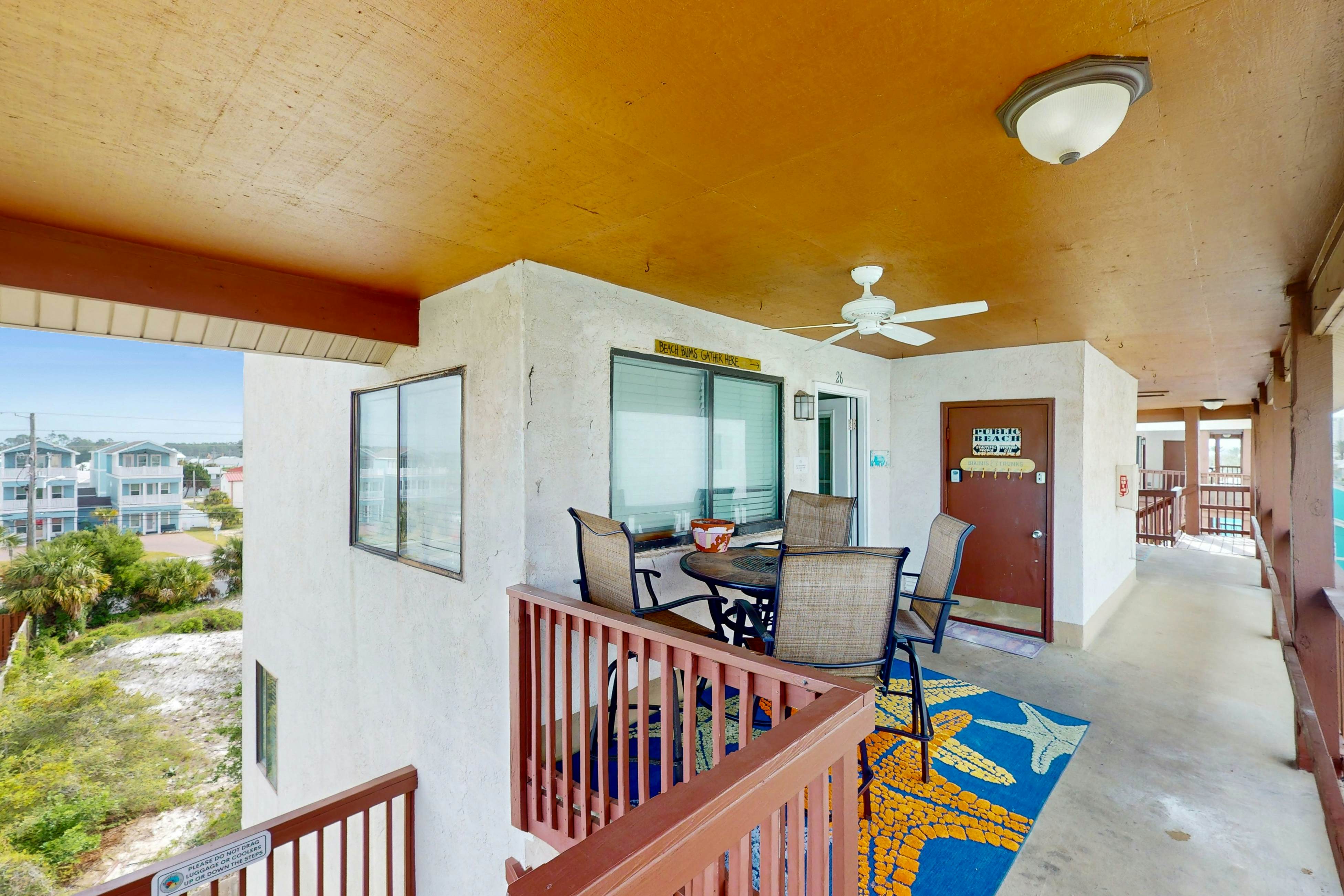 Cozy Coastal Condo w/ a Shared Pool, Free WiFi, Private Washer/Dryer, & A/C