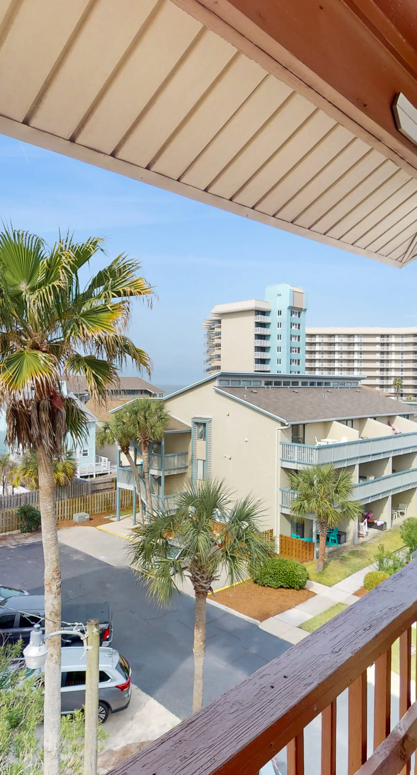 Cozy Coastal Condo w/ a Shared Pool, Free WiFi, Private Washer/Dryer, & A/C