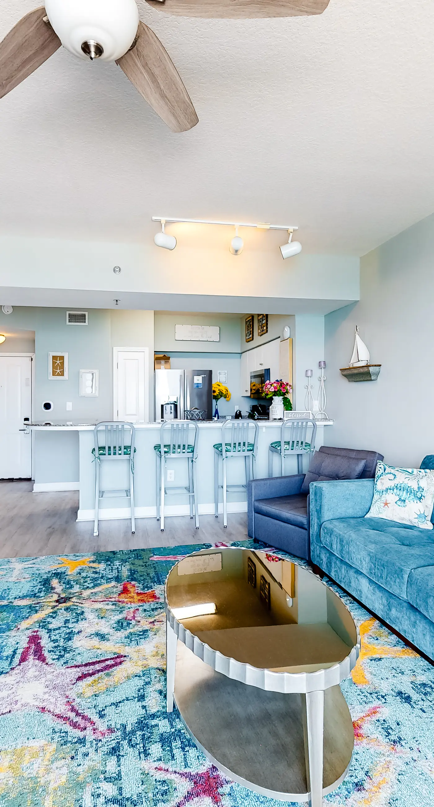 Updated beachfront condo with pool, hot tub, W/D, & central AC