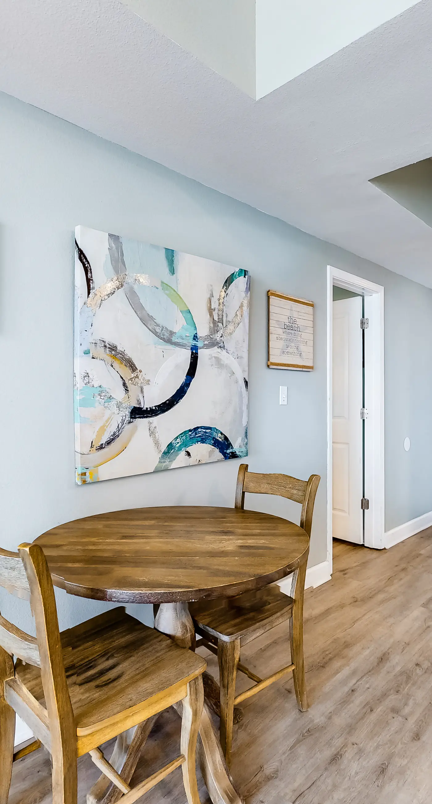 Updated beachfront condo with pool, hot tub, W/D, & central AC