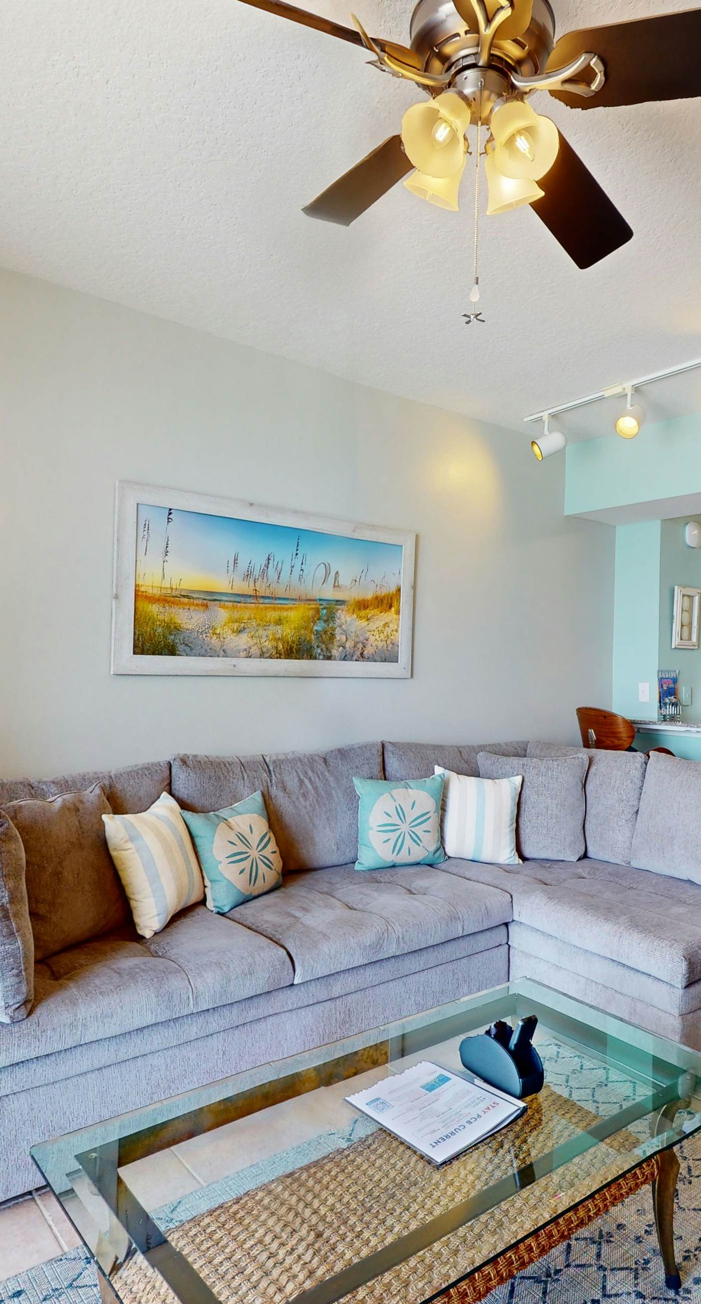 Updated oceanfront condo with pools, hot tub, W/D, AC, & views