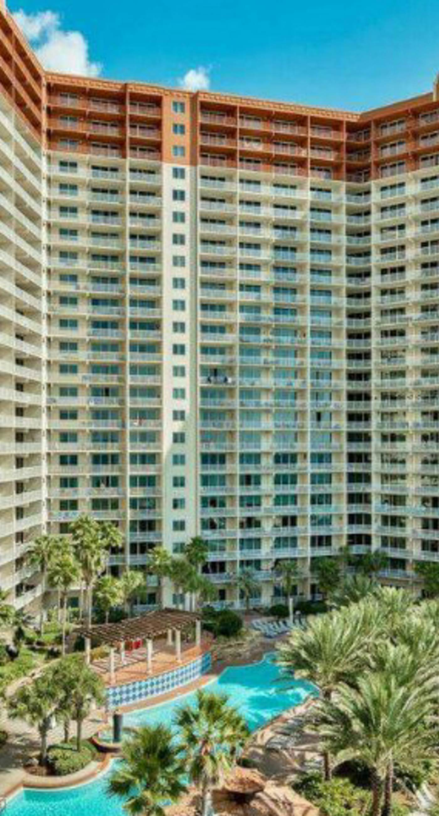 Updated oceanfront condo with pools, hot tub, W/D, AC, & views