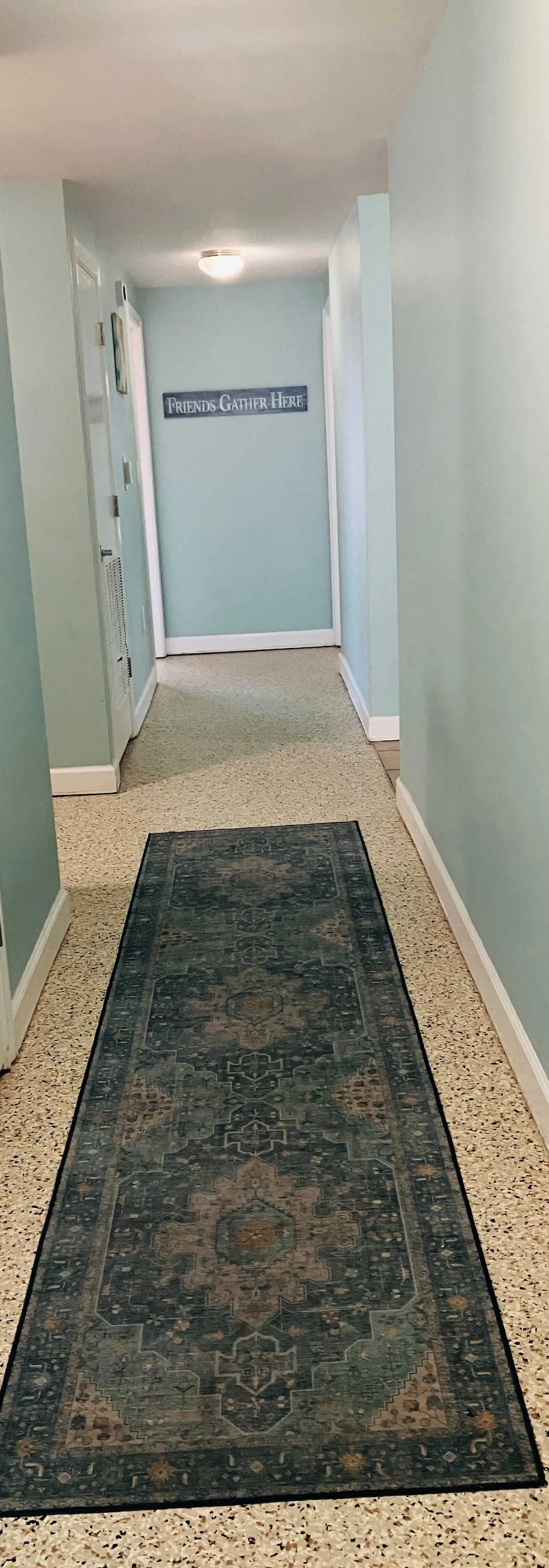Beachview Condo with full kitchen, shared pool and beach access