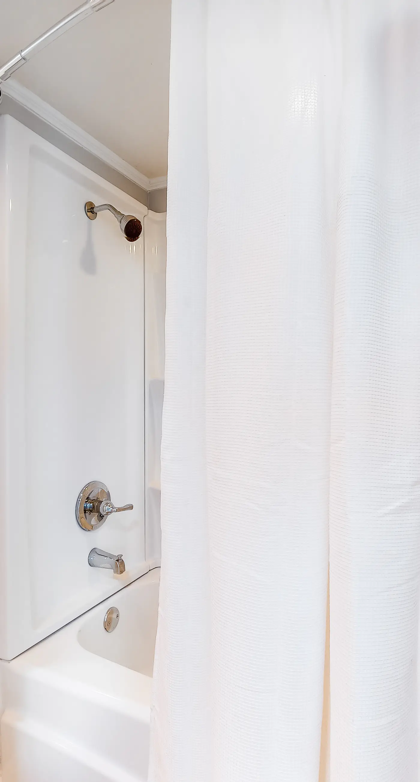 Gulf-front, 10th-floor condo with gorgeous views, AC, fast WiFi, pools, & tennis