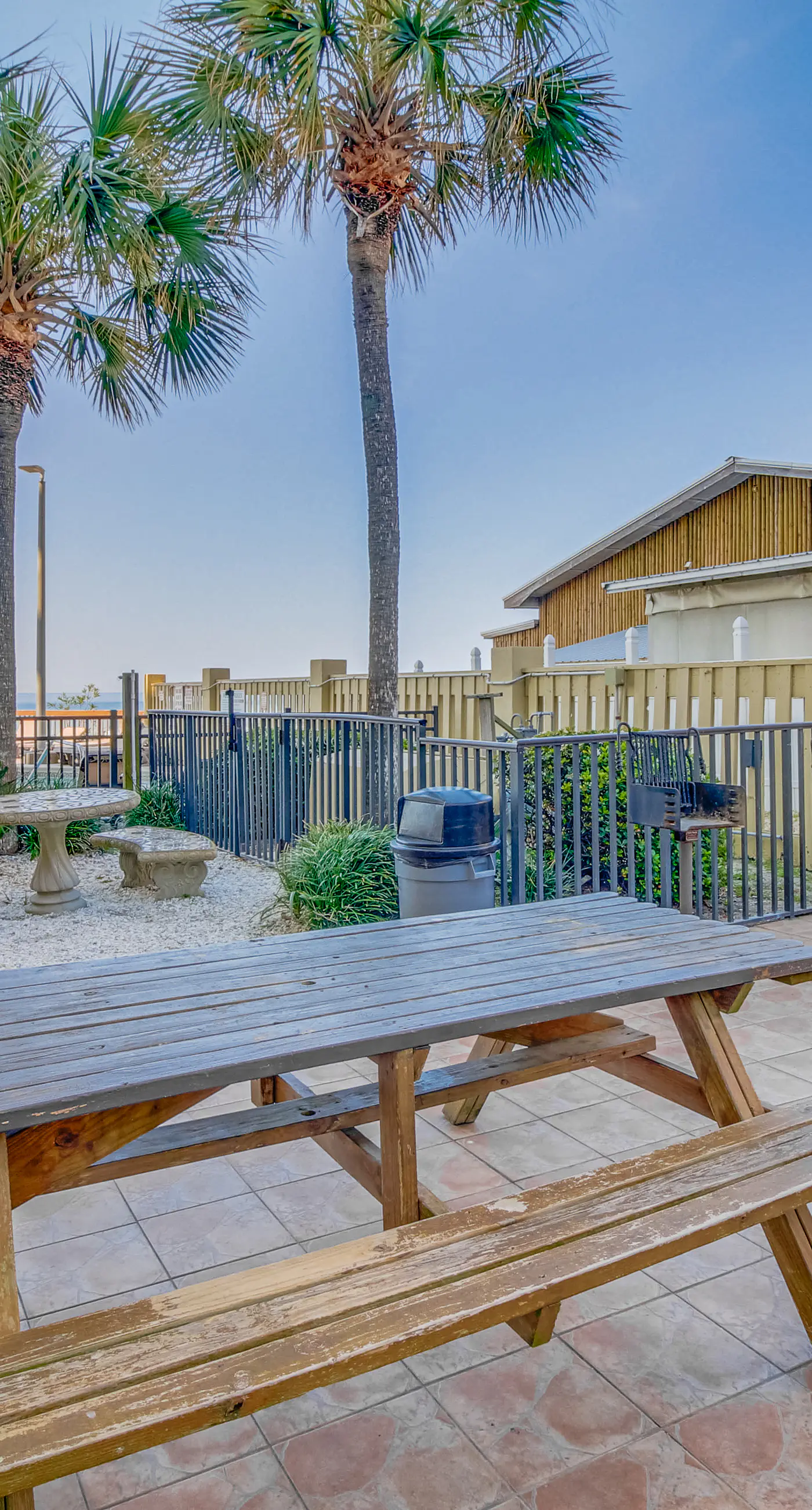 Gulf-front, 10th-floor condo with gorgeous views, AC, fast WiFi, pools, & tennis