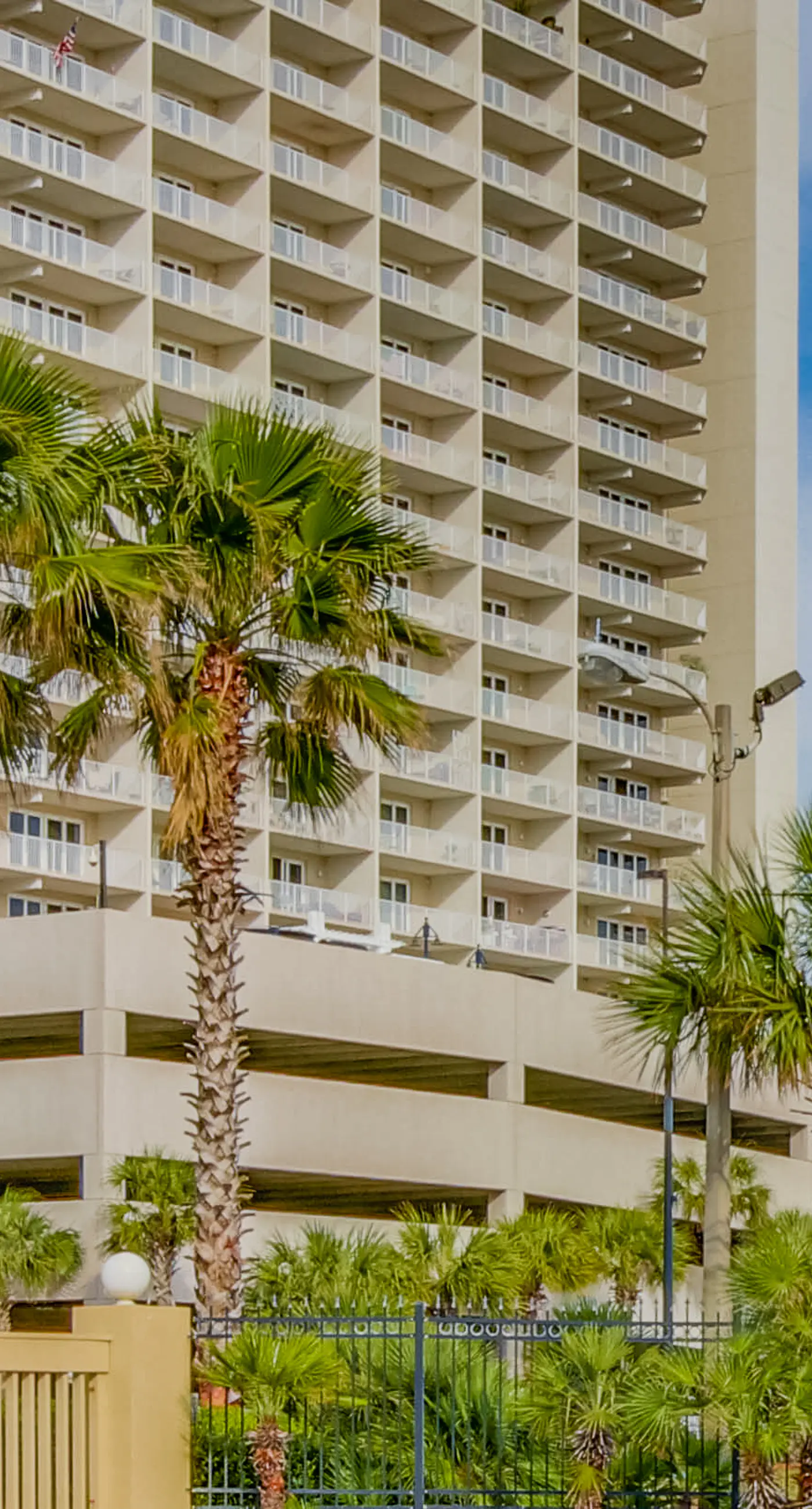 Gulf-front, 10th-floor condo with gorgeous views, AC, fast WiFi, pools, & tennis