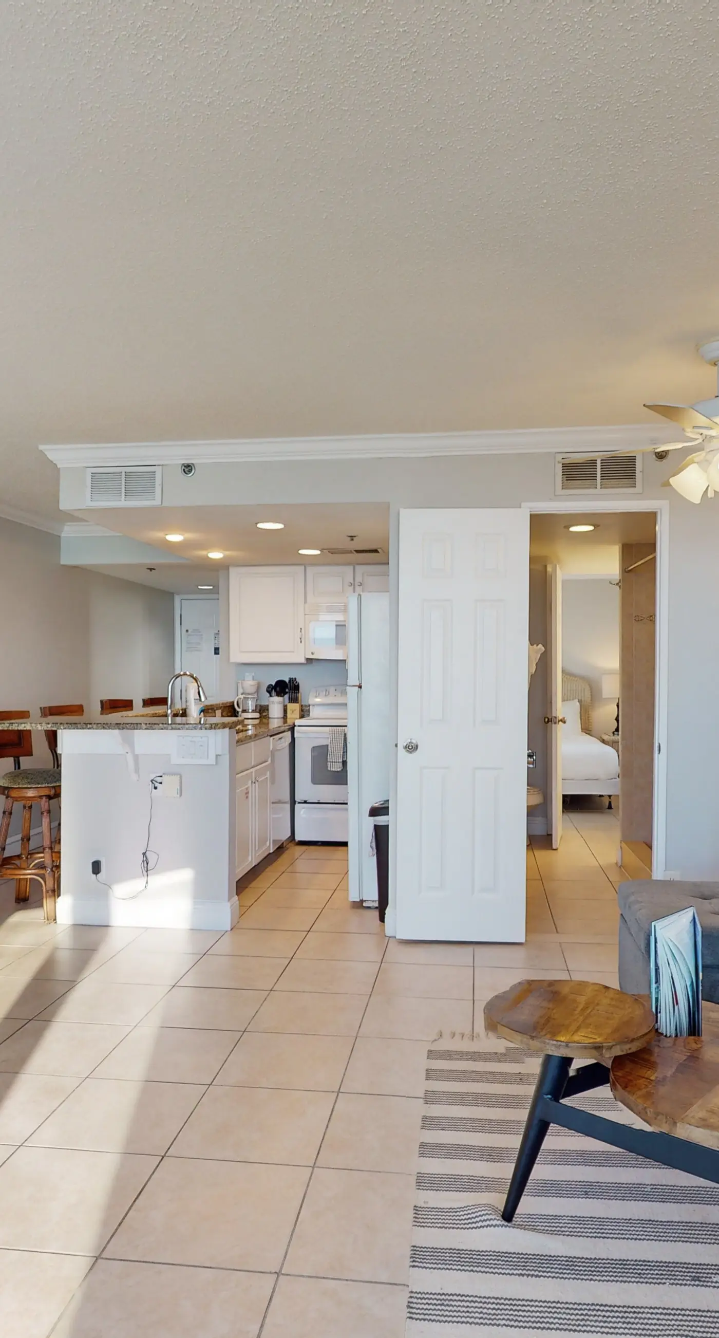 10th-floor, Gulf-front condo with pools, tennis, views, & fast WiFi