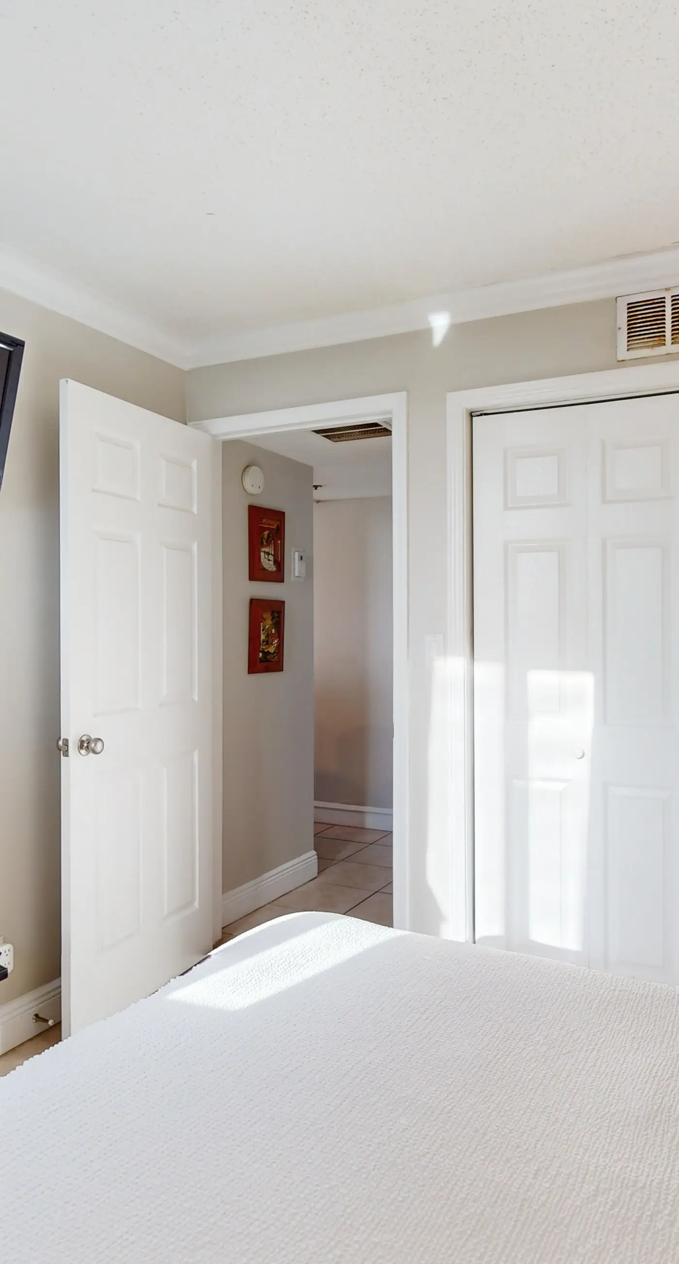 10th-floor, Gulf-front condo with pools, tennis, views, & fast WiFi