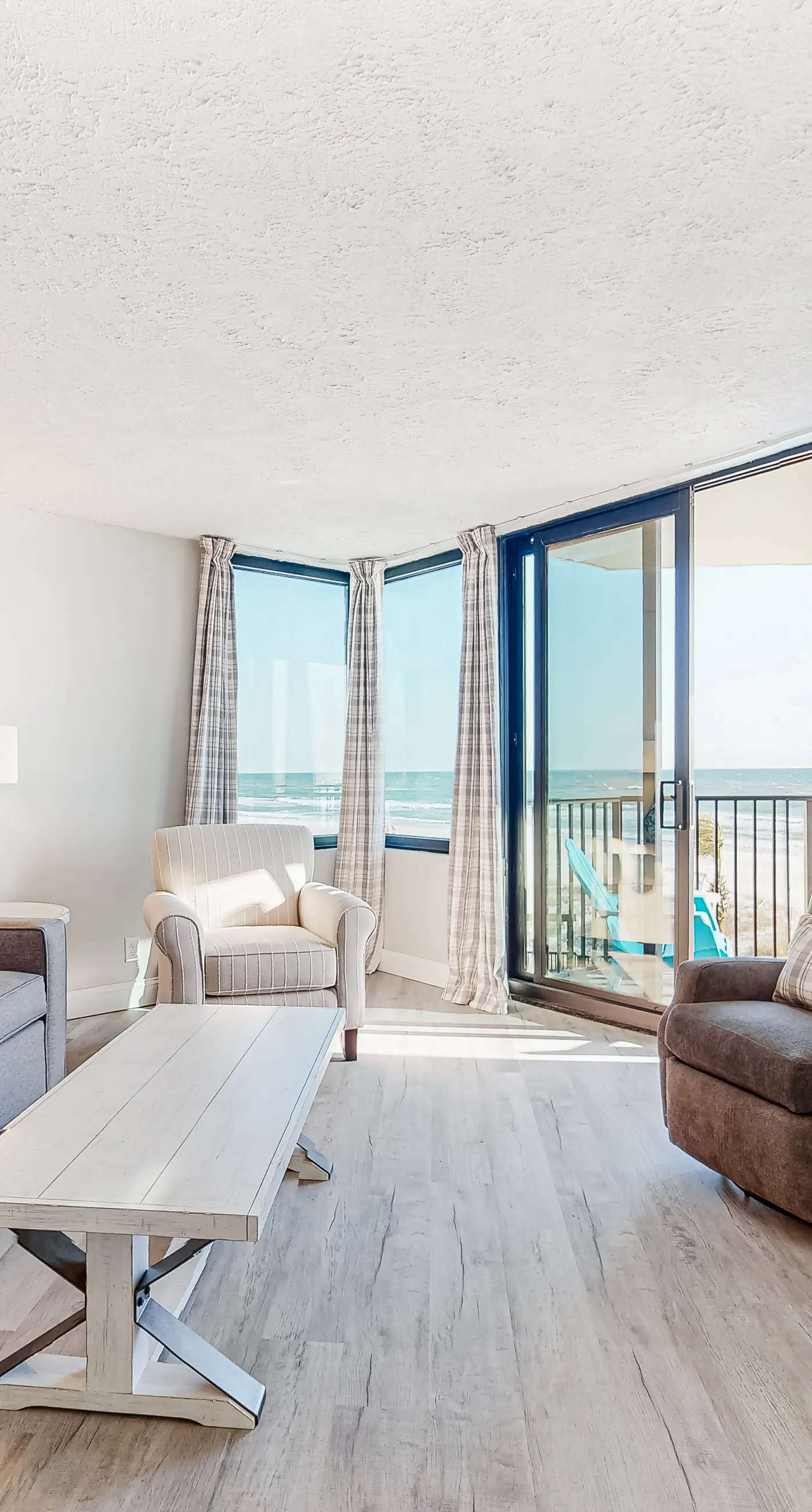 Gulf-front condo with amazing views, WiFi, central AC, pools, & fitness room