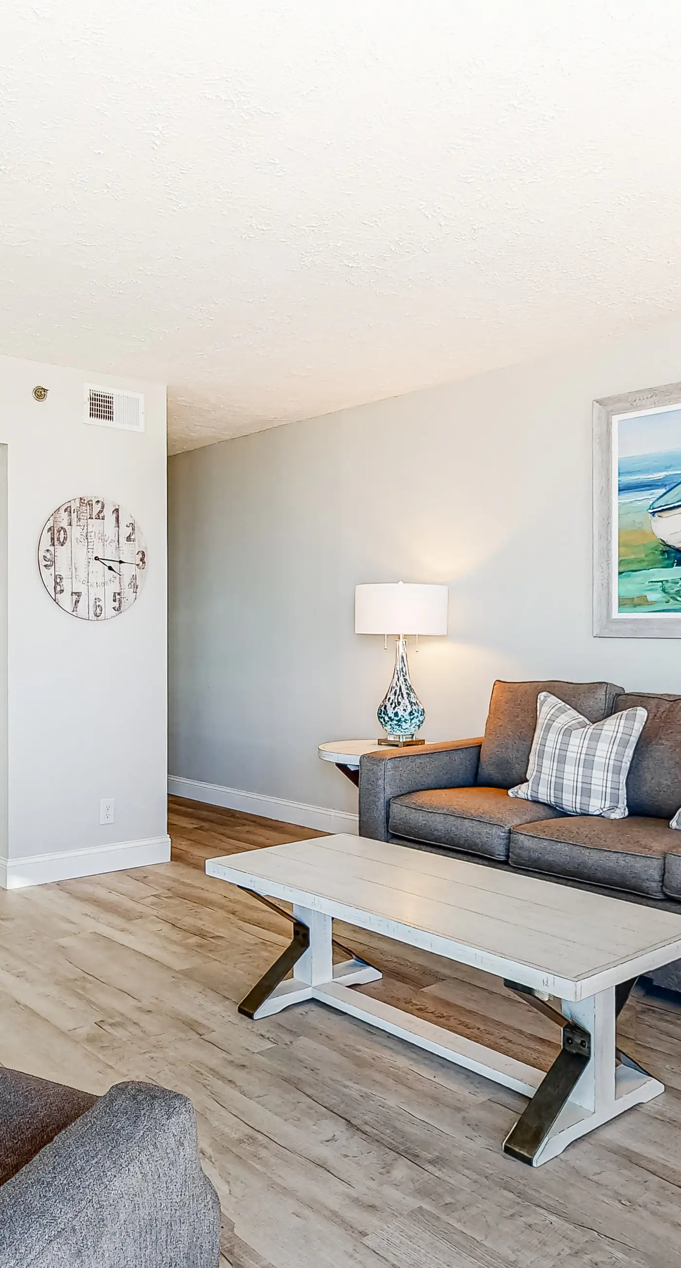 Gulf-front condo with amazing views, WiFi, central AC, pools, & fitness room