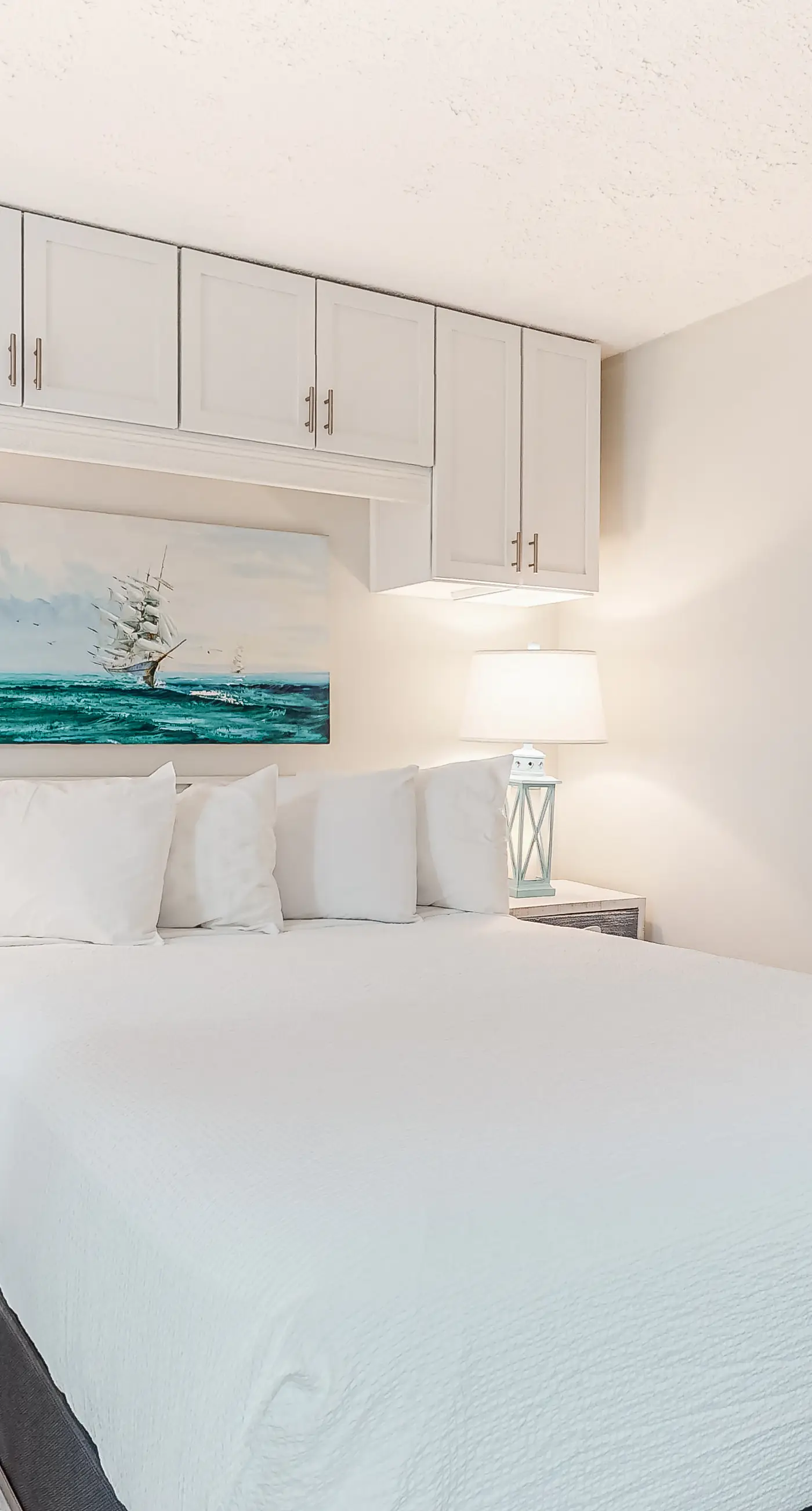 Gulf-front condo with amazing views, WiFi, central AC, pools, & fitness room