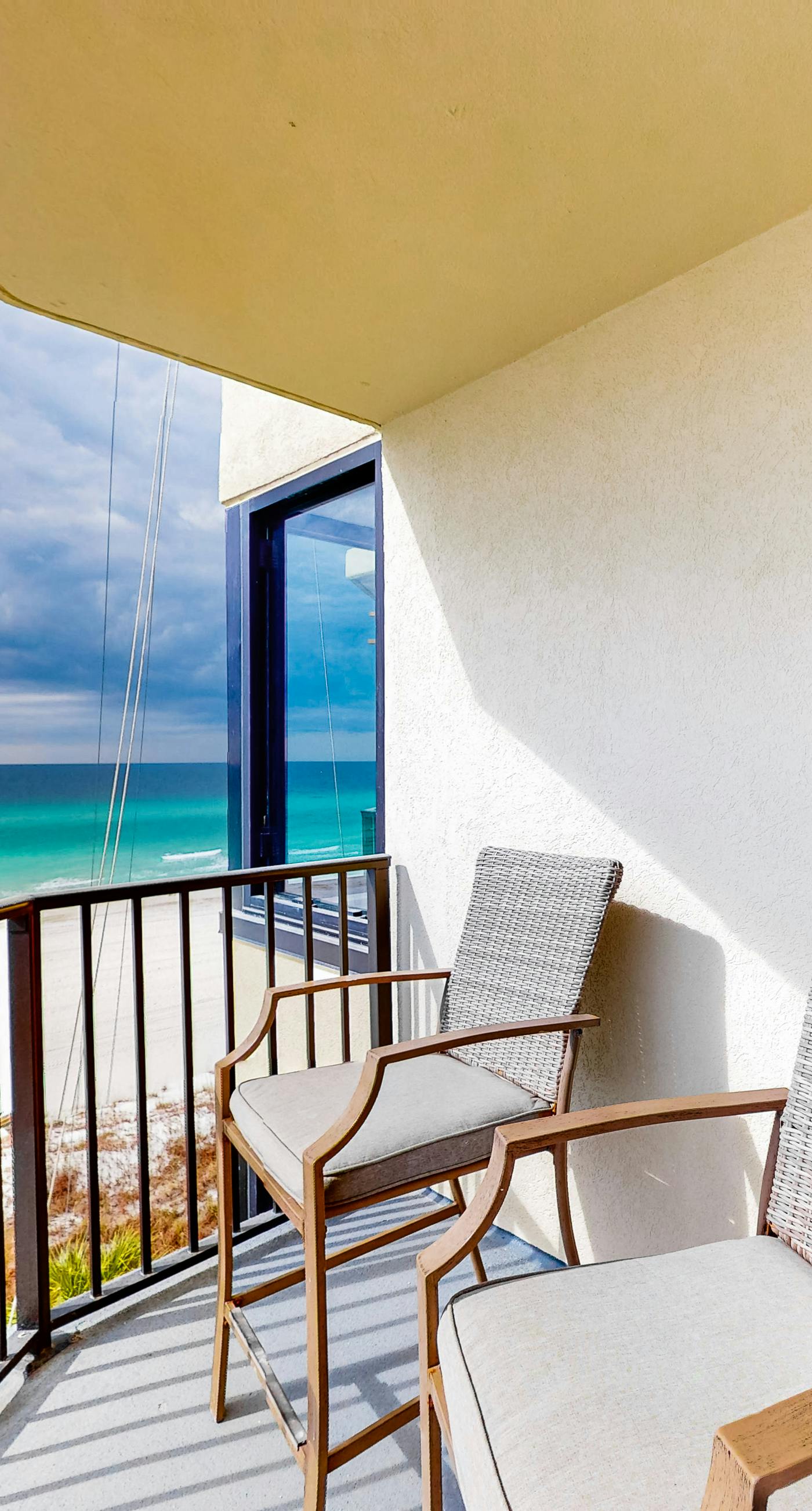 Beachfront condo with a private balcony, three pools, tennis, & picnic area