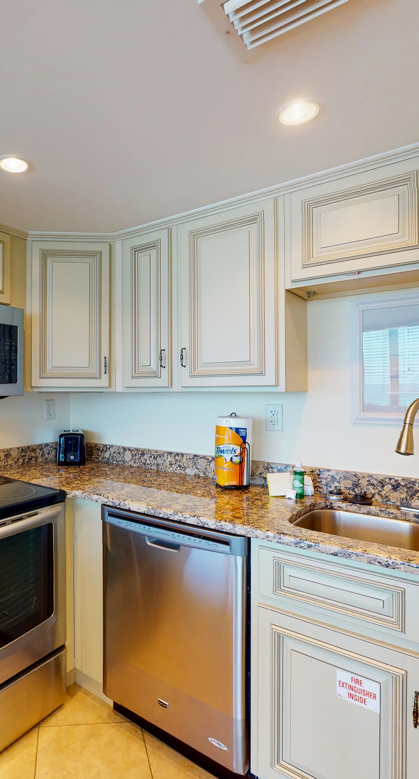 Beautiful beachfront getaway with balcony, pools, tennis, and WiFi