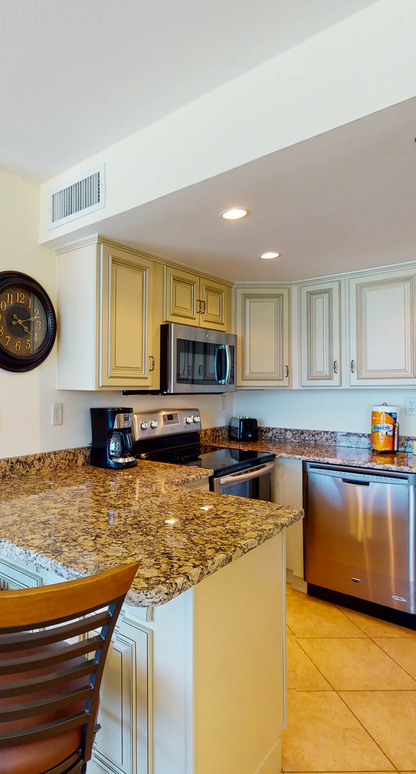 Beautiful beachfront getaway with balcony, pools, tennis, and WiFi