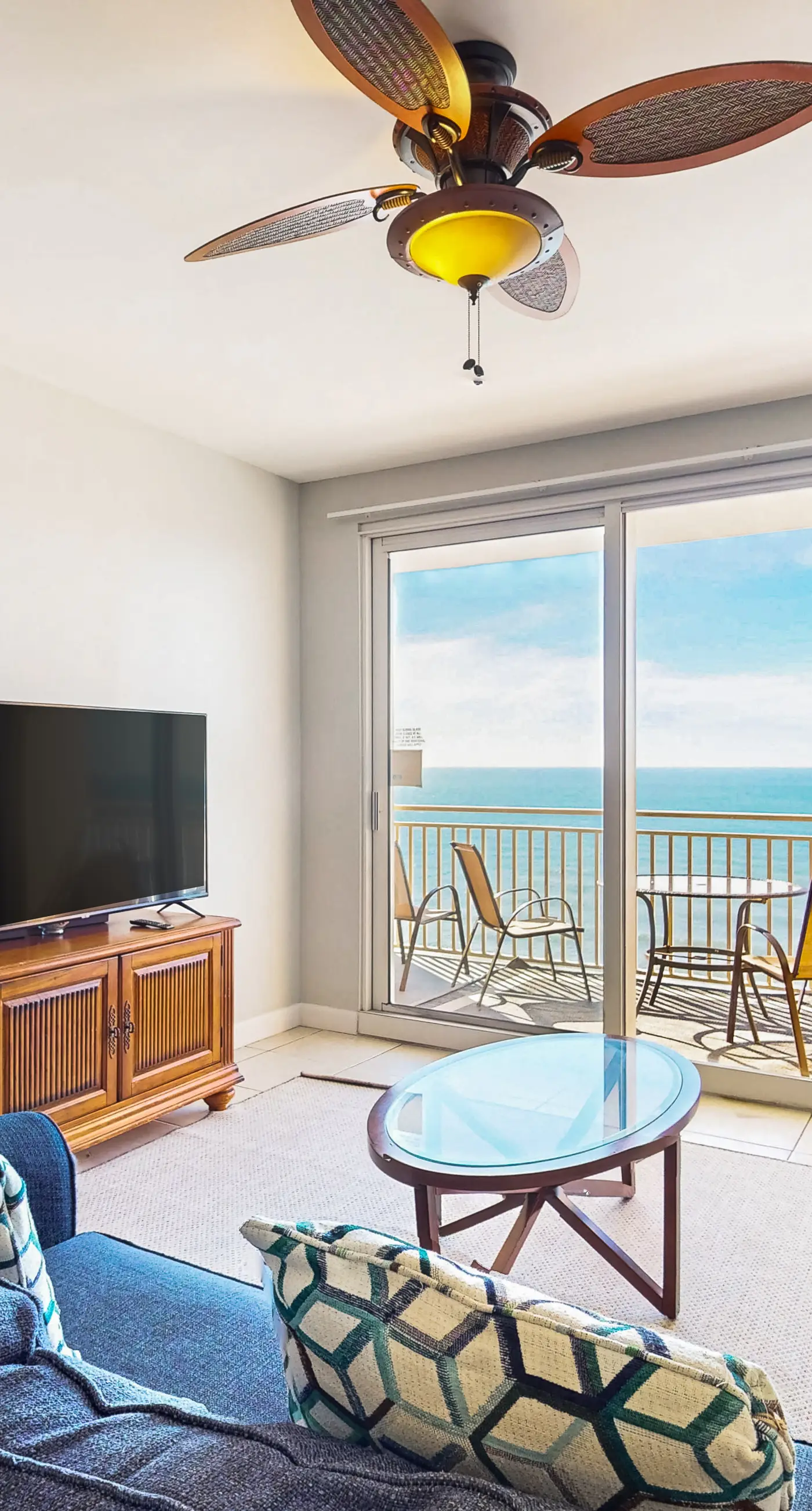 Lovely beachfront resort condo with waterpark, pools, hot tub & beach access